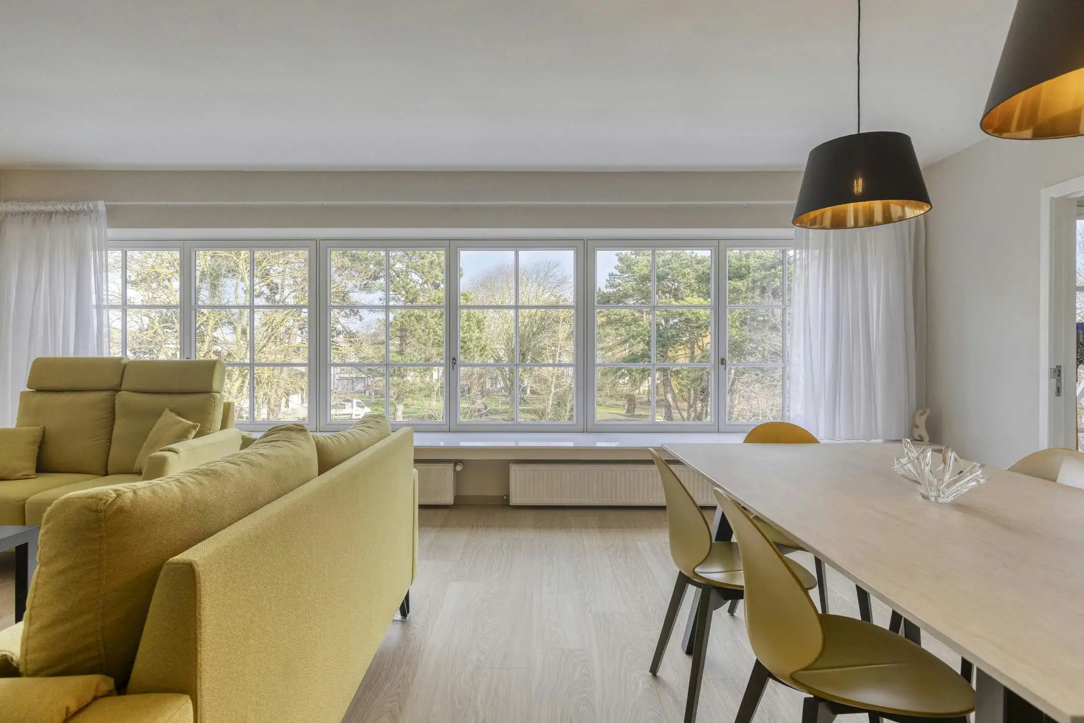 Lichtrijk en instapklaar appartement te koop in Blankenberge foto 4