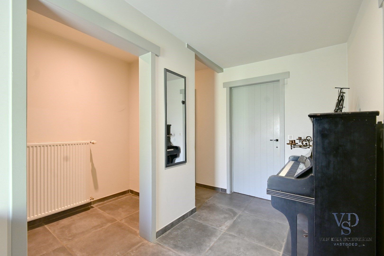 Instapklare woning (2427m²) met stallen. foto 12