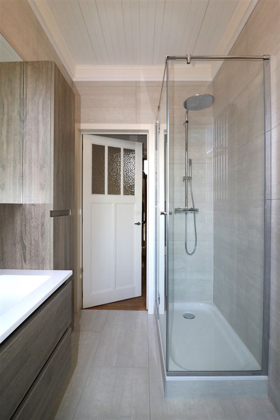 Charmevolle, vernieuwde woning met 3 slps en stadstuin foto 17