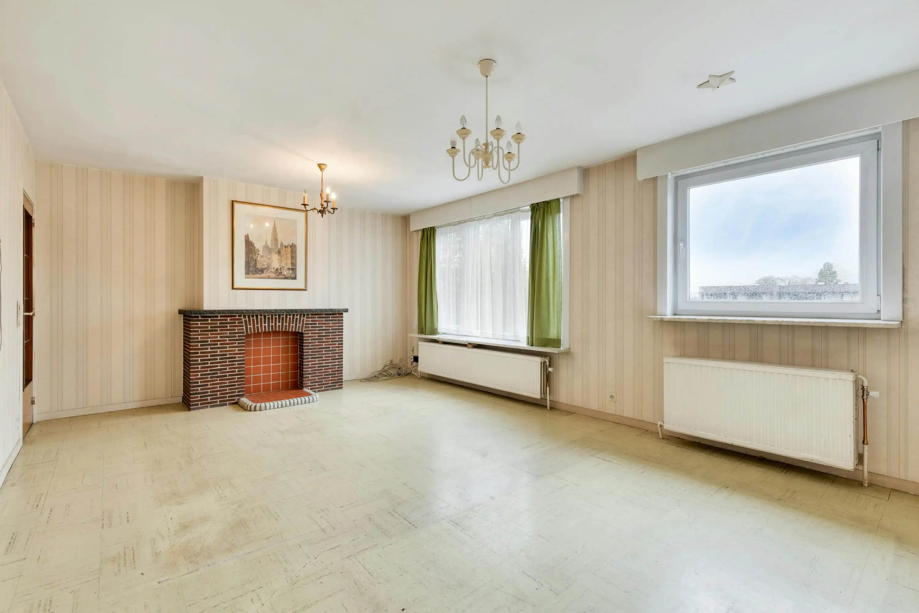 Te renoveren appartement op 4de verdieping te Deurne-zuid! foto 5