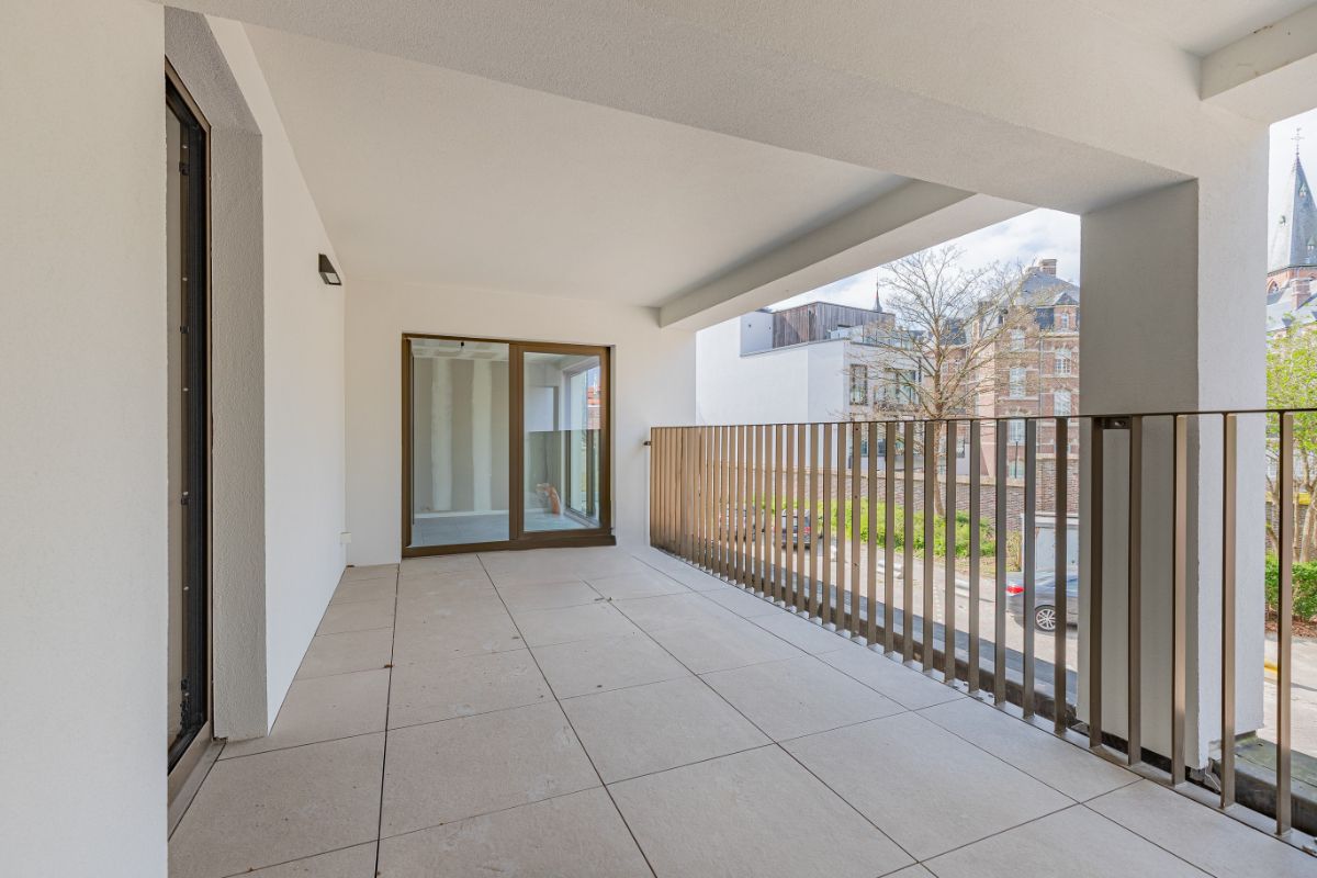 Vernieuwbouw appartement in hartje Dendermonde foto {{pictureIndex}}