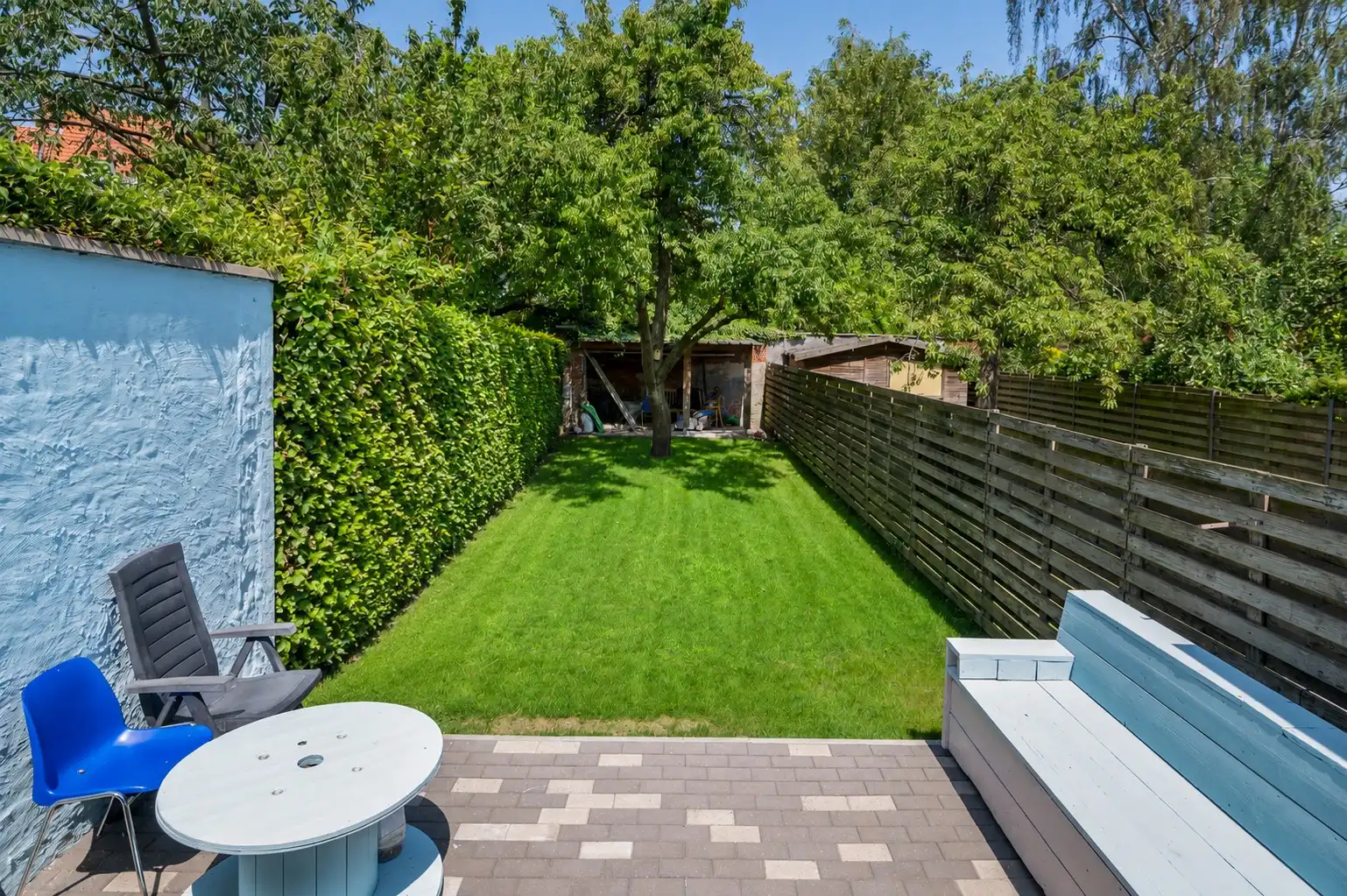 Opbrengsteigendom met 2 entiteiten, tuin en autostaanplaats foto 8