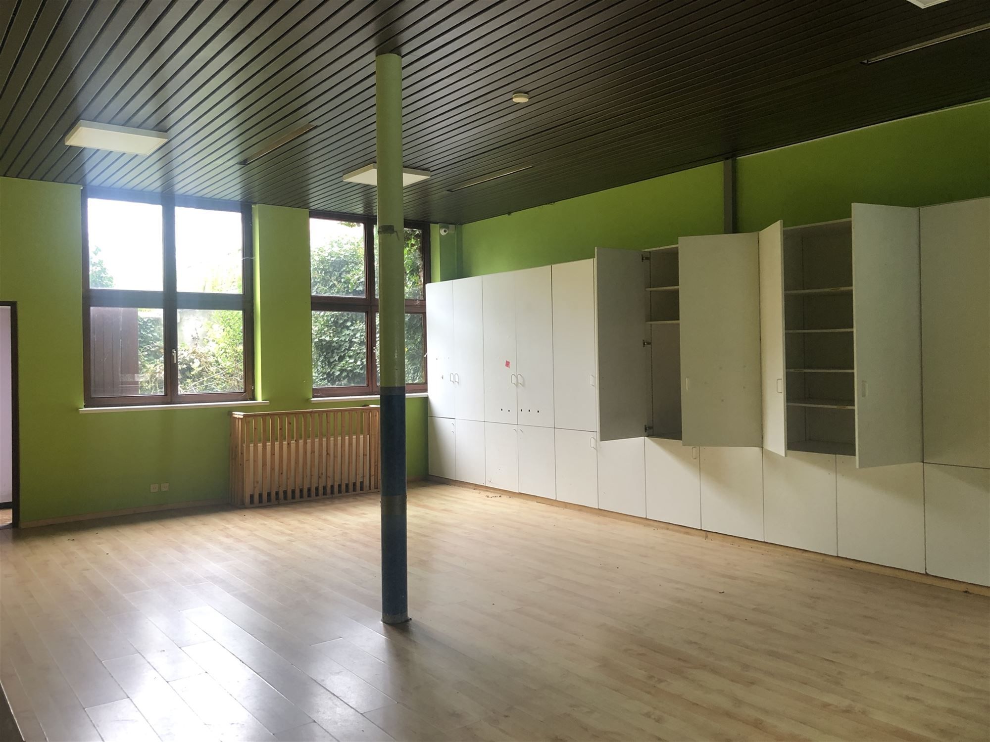ruime rijwoning met polyvalent bijgebouw en tal van mogelijk foto 6