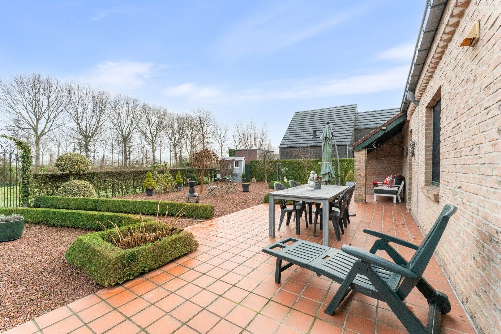 Charmante villa met open zicht in doodlopende straat te Sijsele foto 14