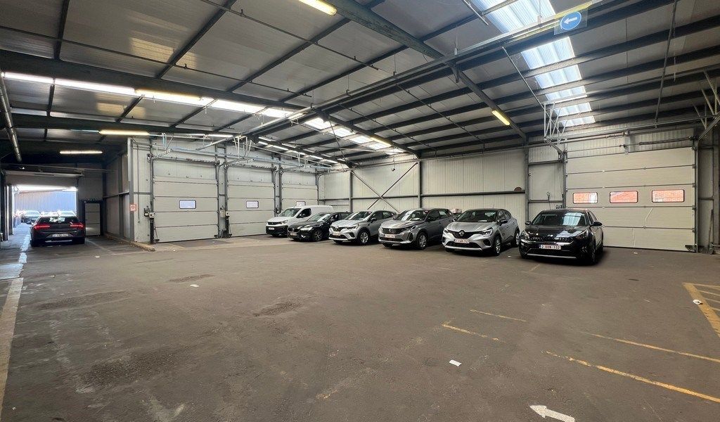 Budgetvriendelijke opslagruimte met mogelijkheid tot kantoren te huur in Sint-Niklaas foto 3