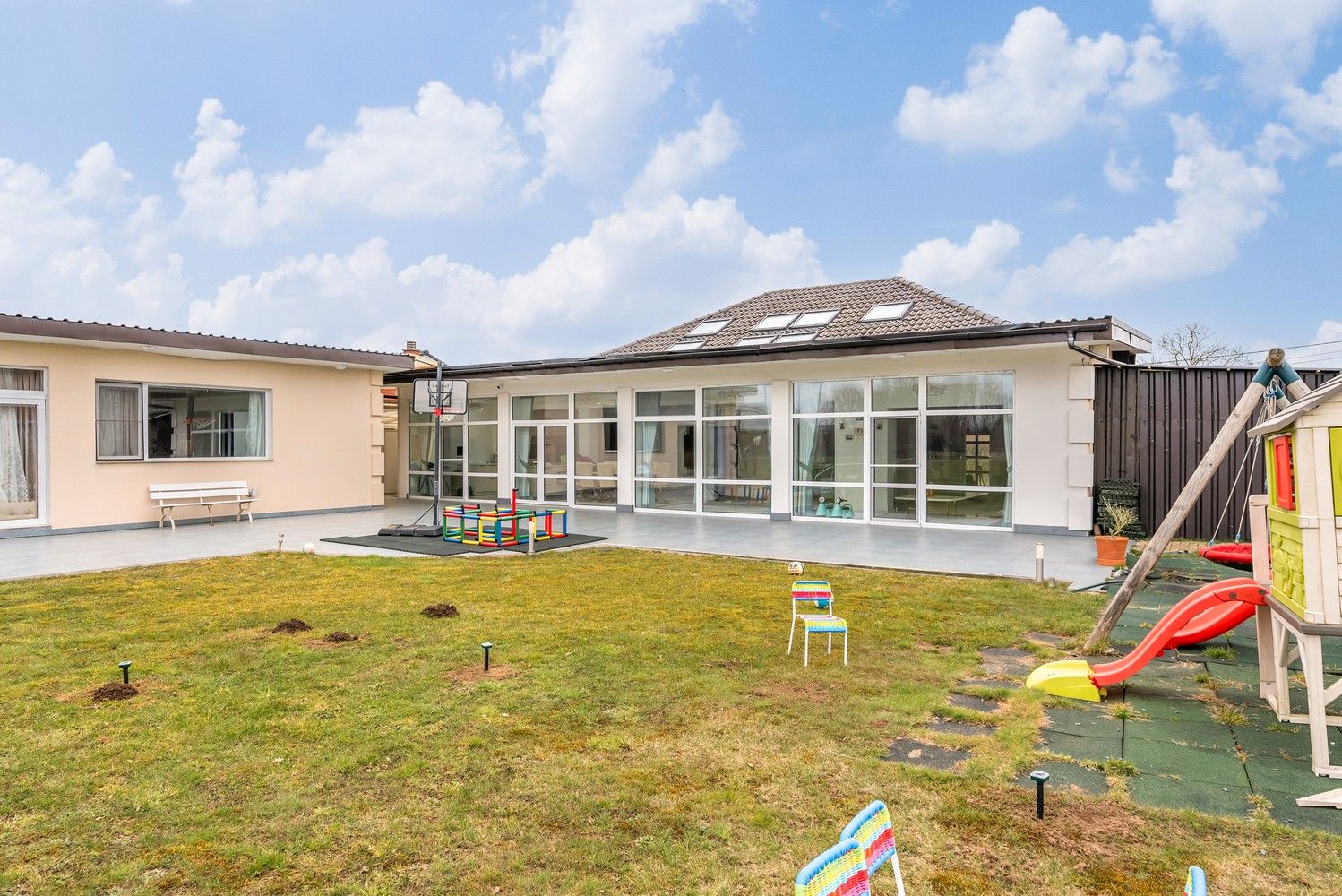 Laagbouwvilla op een zeer ruim perceel (43 are) foto 43