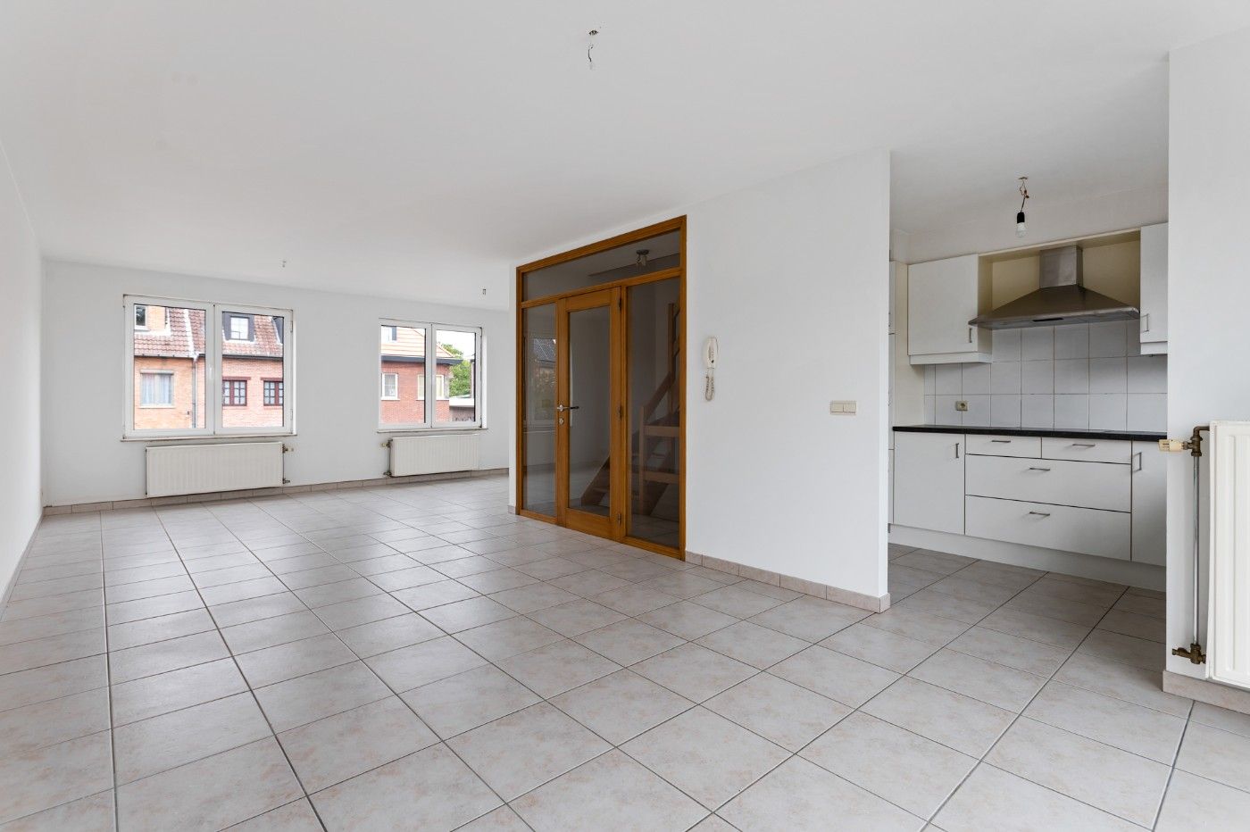 Ruime, instapklare woning met 3 à 4 slpk., inpandige garage en tuin foto 2