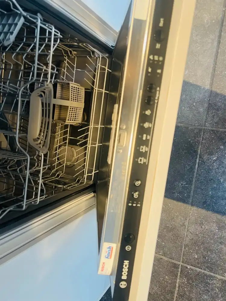 Brugge centrum, STARTPRIJS  Instapklaar degelijk gerenoveerd energiezuinig  lichtrijk woonhuis  met 3 SLPKS en koer OPENHUIS&nbsp; ZATERDAG&nbsp; &nbsp; &nbsp;25 APRIL&nbsp; van 11 H tot 12 H&nbsp; &nbsp;U bent&nbsp; WELKOM foto 9