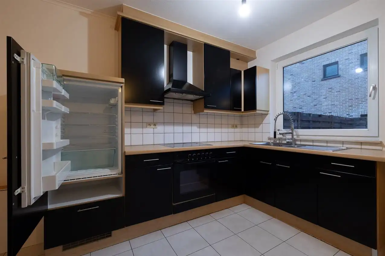 Stadswoning met vier slpk, garage te midden van centrum foto 37