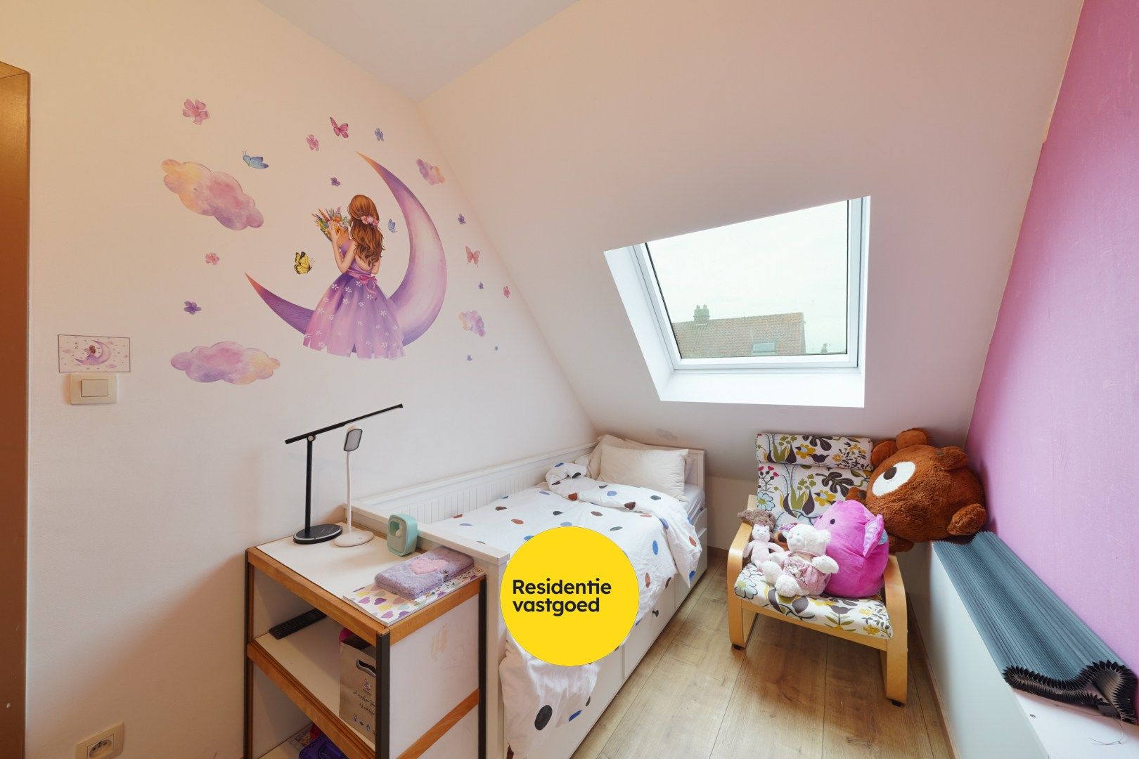 Ruime, energiezuinige gezinswoning met 6 slaapkamers en zonnige tuin in Oostende foto 20