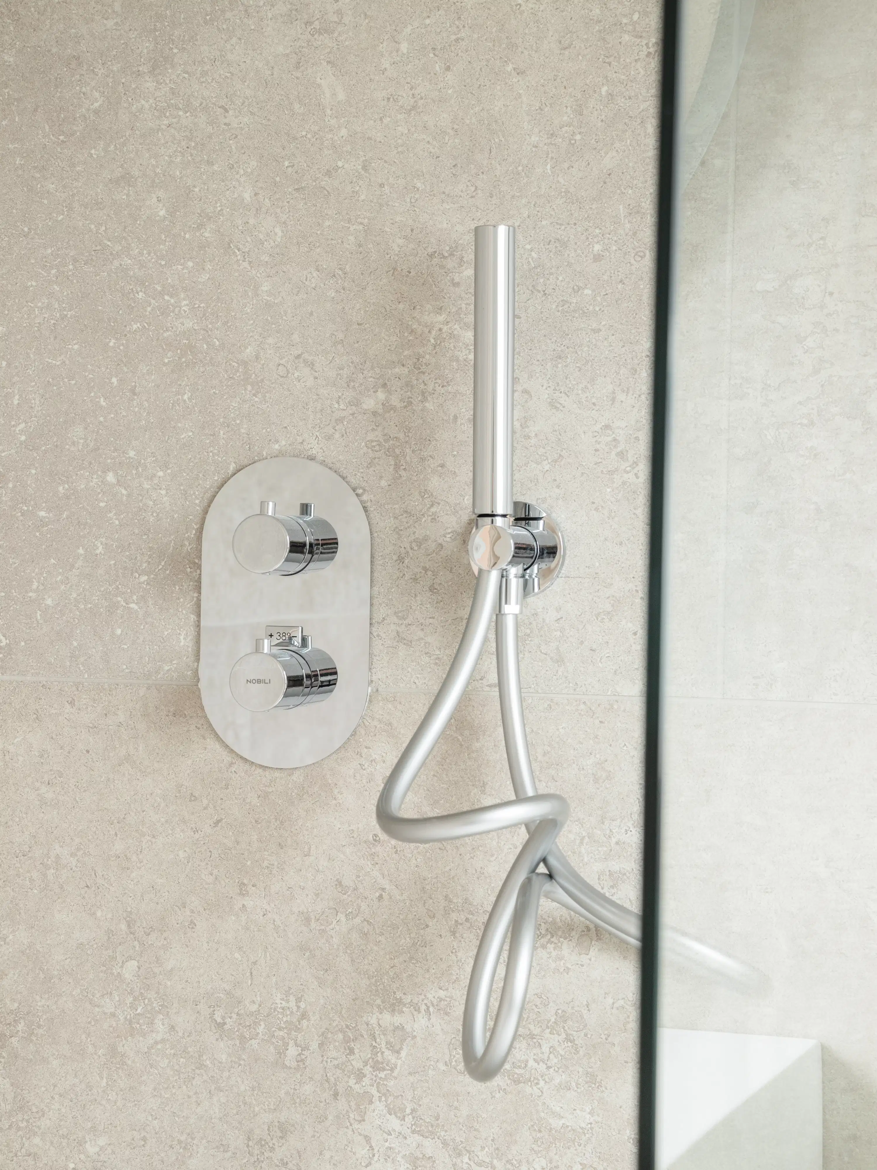 Modern en energiezuinig duplexappartement in Wilrijk foto 16