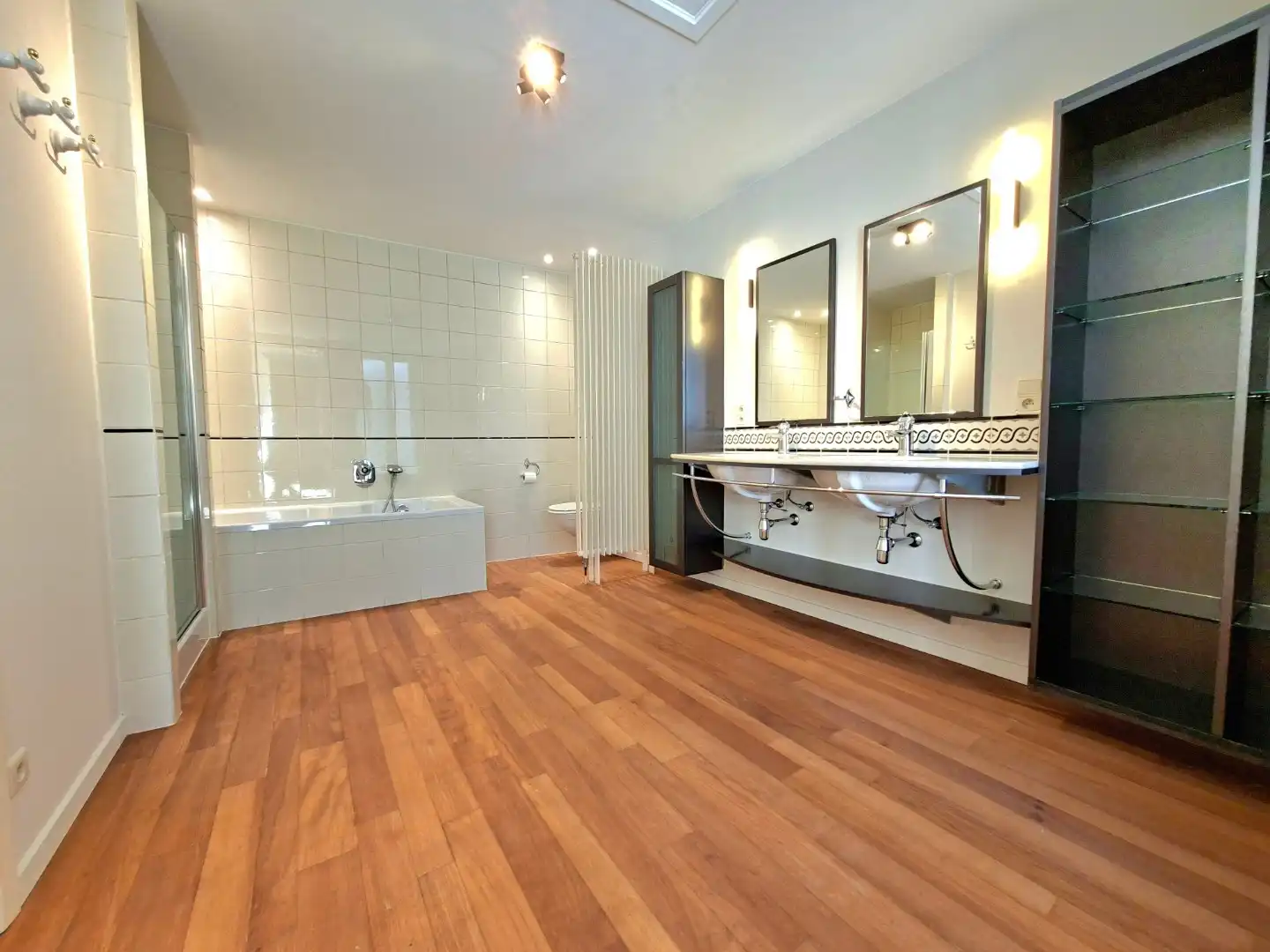 Ruim triplex appartement met 2 terrassen foto 4