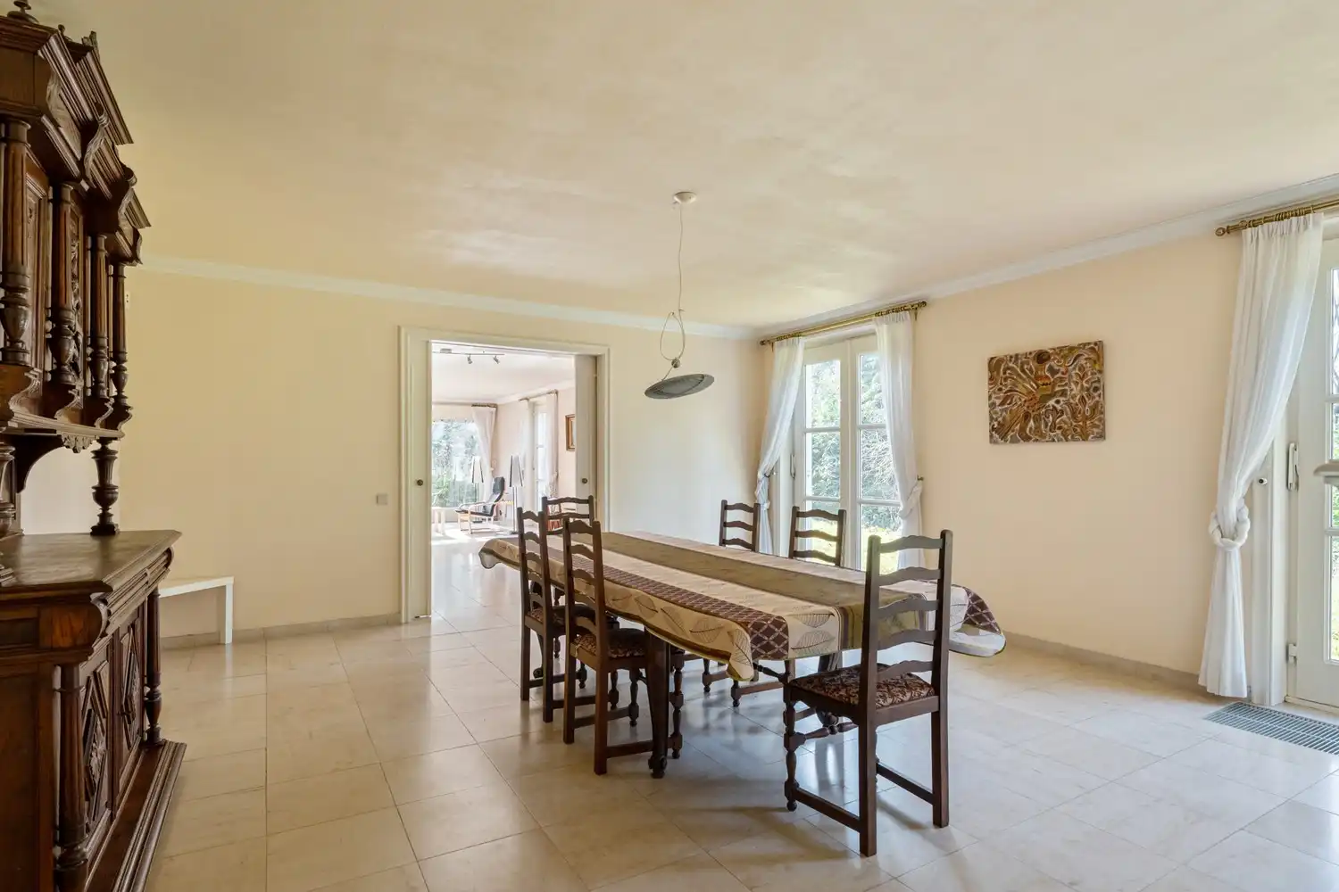 Residentieel gelegen villa met 4-5 ruime slaapkamers/bureau , 2 badkamers, 2 garages en een tuin op een perceel van 11a 71ca te Winksele gemeente Herent. foto 8