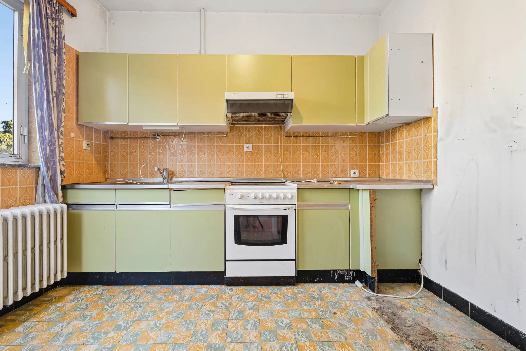 Huis met “mooie verdieping”: 2 slaapkamers + studeerkamer foto 8