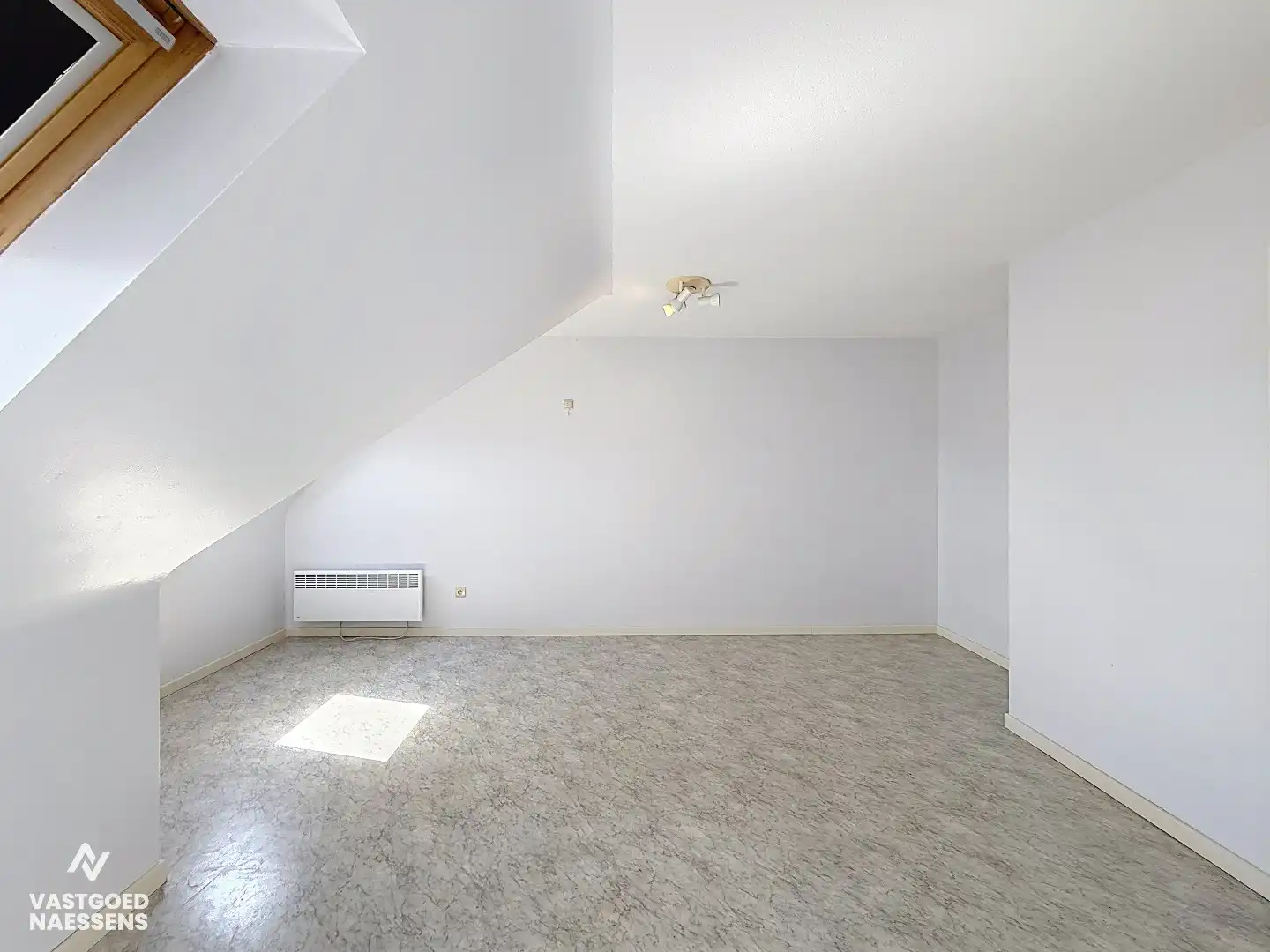 DUPLEX-APPARTEMENT MET 1 SLPK EN TERRAS  foto 6
