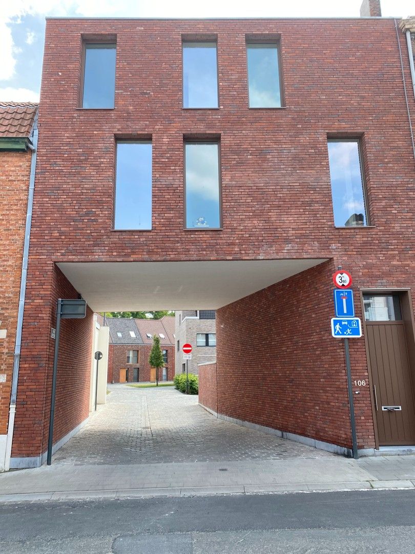 ()=>{if(producerUpdateValueVersion(node),producerAccessed(node),node.value===ERRORED)throw node.error;return node.value} Oude Gentweg 106 - 8000 Brugge