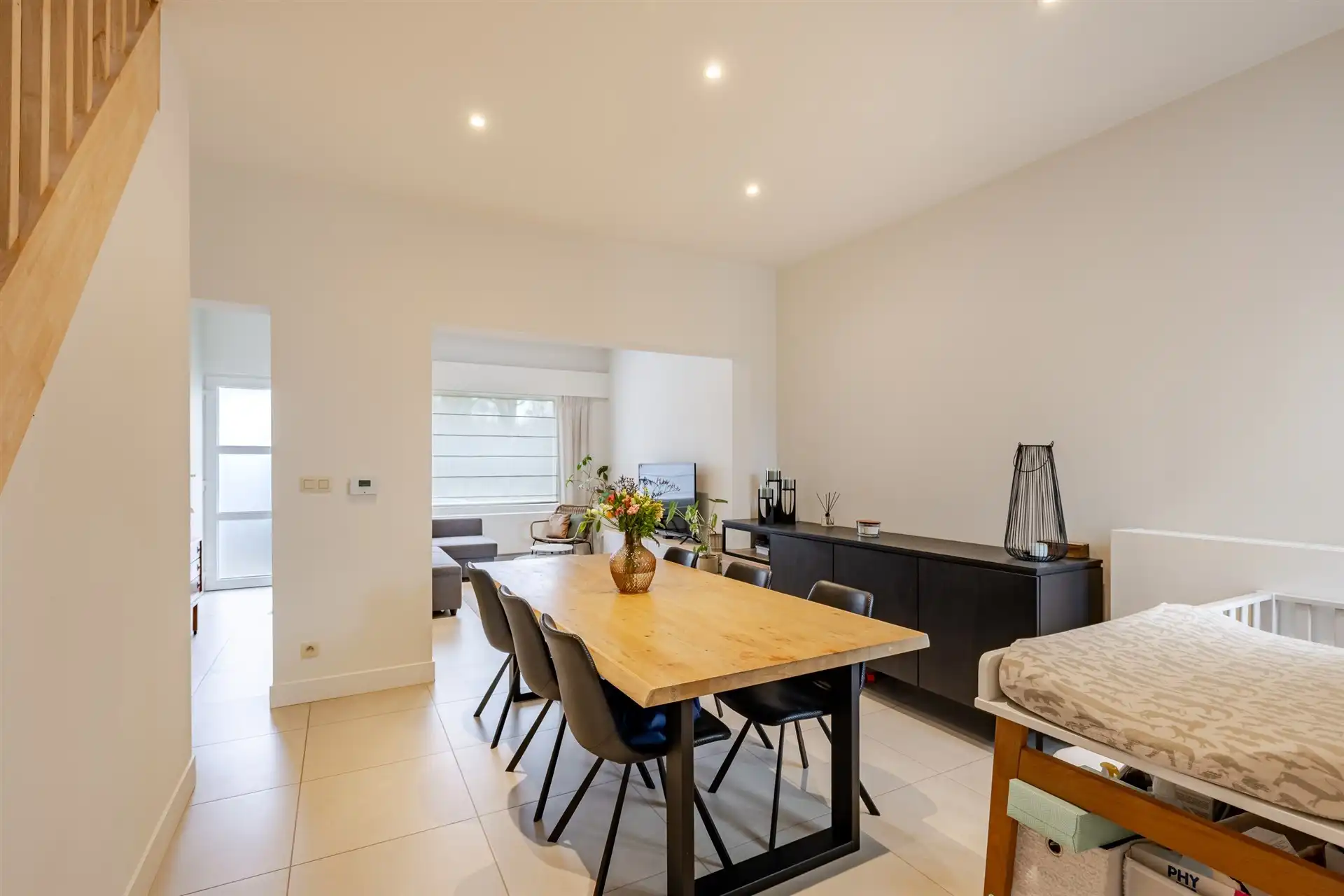 Instapklare gezinswoning tegenover het Rozekensbos in Aalst foto 4