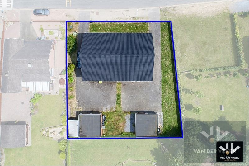 Te renoveren, ruim, centraal en toch rustig gelegen glvl 2-slpkapp met ruim terras nabij centrum Halveweg Zonhoven foto 21