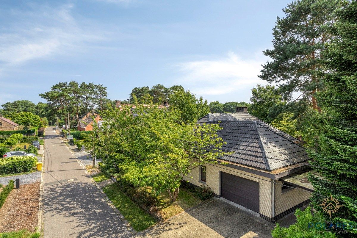 Ruime instapklare villa met prachtige zuidgerichte tuin foto 2
