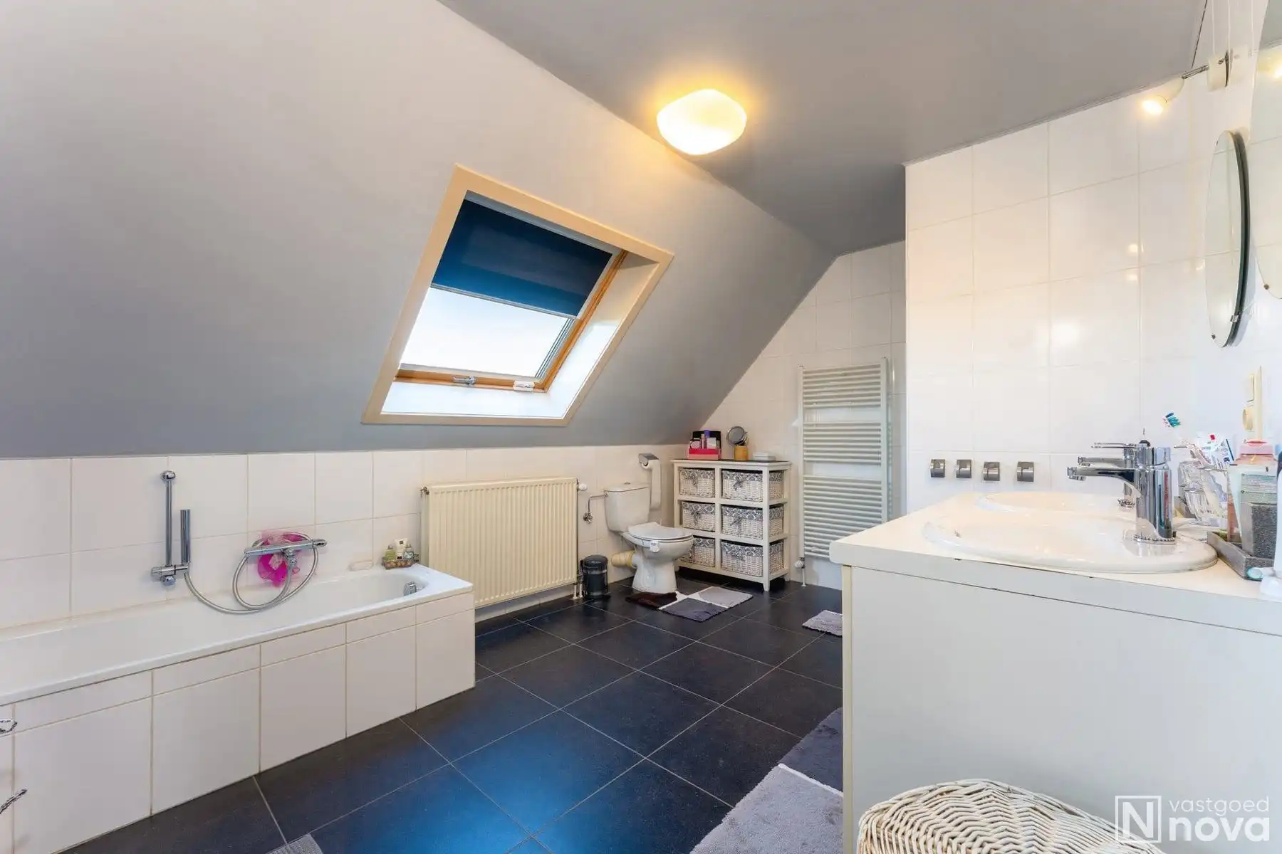 Instapklare energiezuinige half-open woning met zonnige tuin foto 12