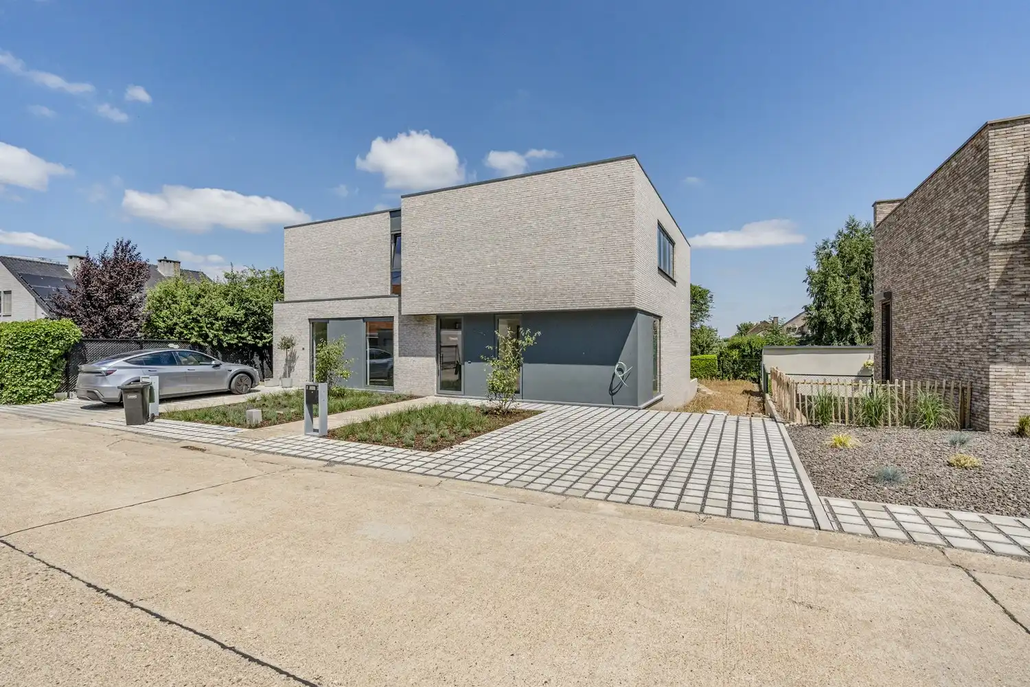 Knappe nieuwbouwwoning met 4 slaapkamers in Vlijtingen! 6%BTW mogelijk* foto {{pictureIndex}}