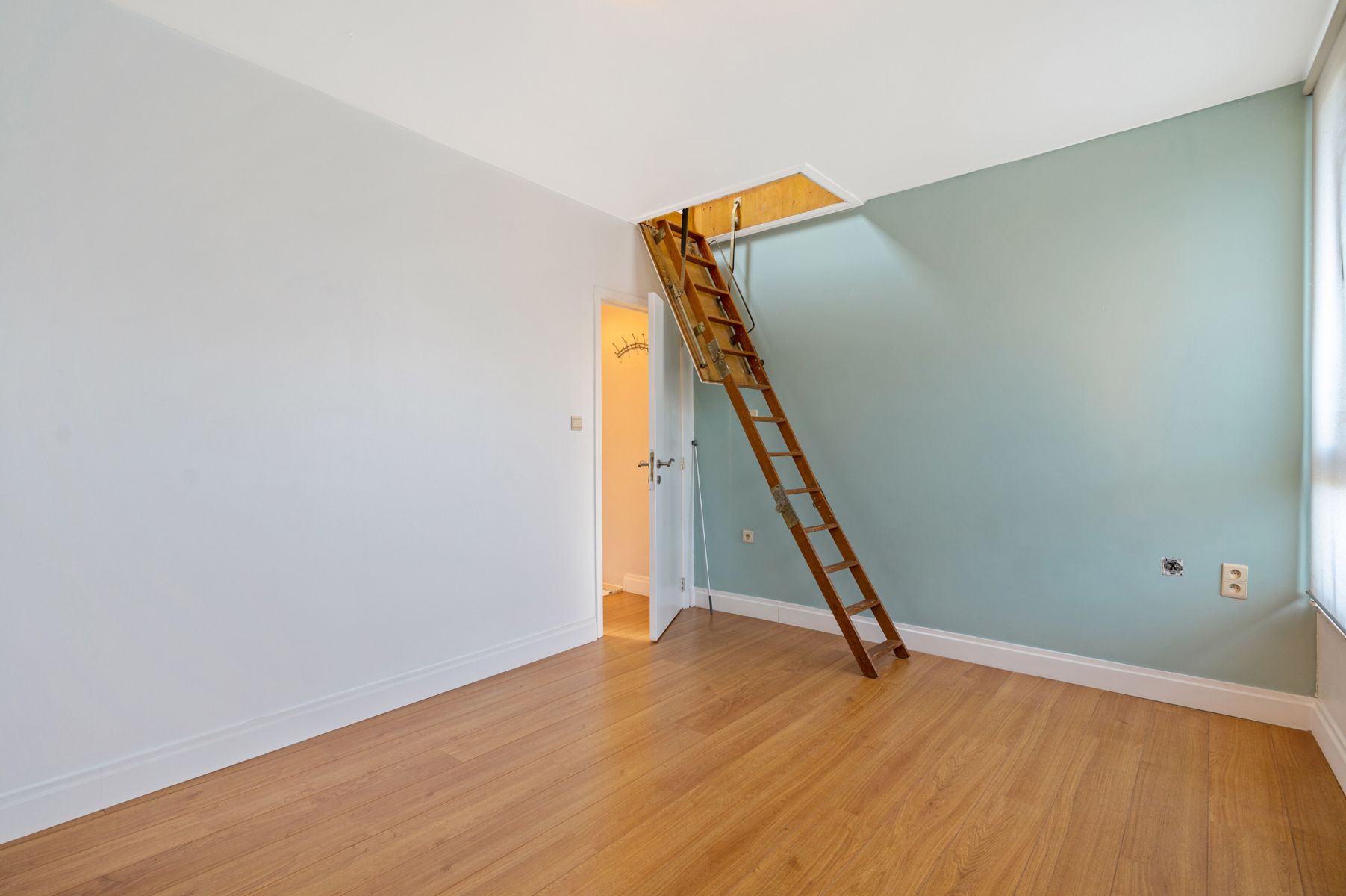 Instapklare eengezinswoning met 2 à 3 slaapkamers en tuin. foto 11