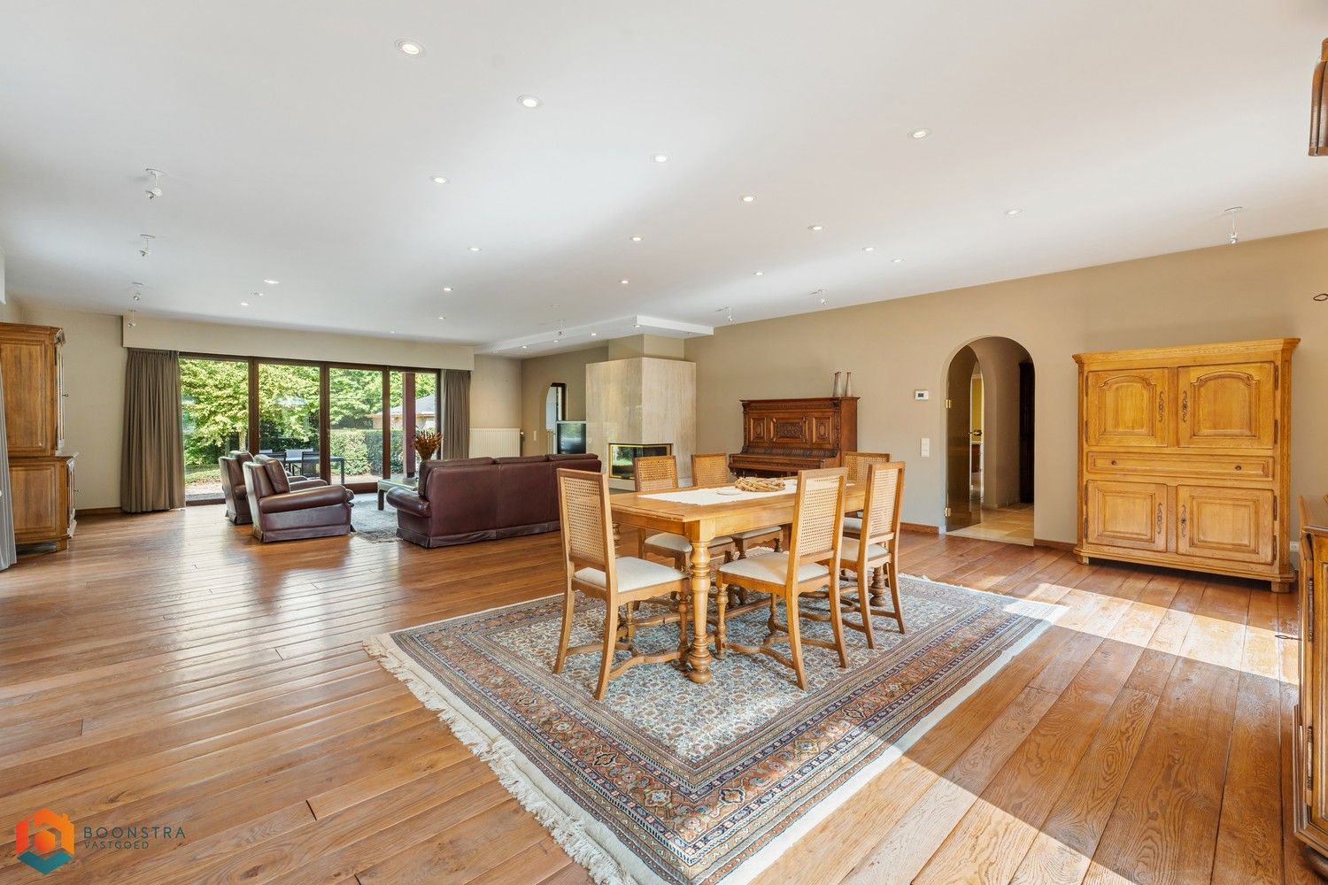 Prachtige villa met weide en paardenstal op een perceel van 4985m² te Kontich foto 3
