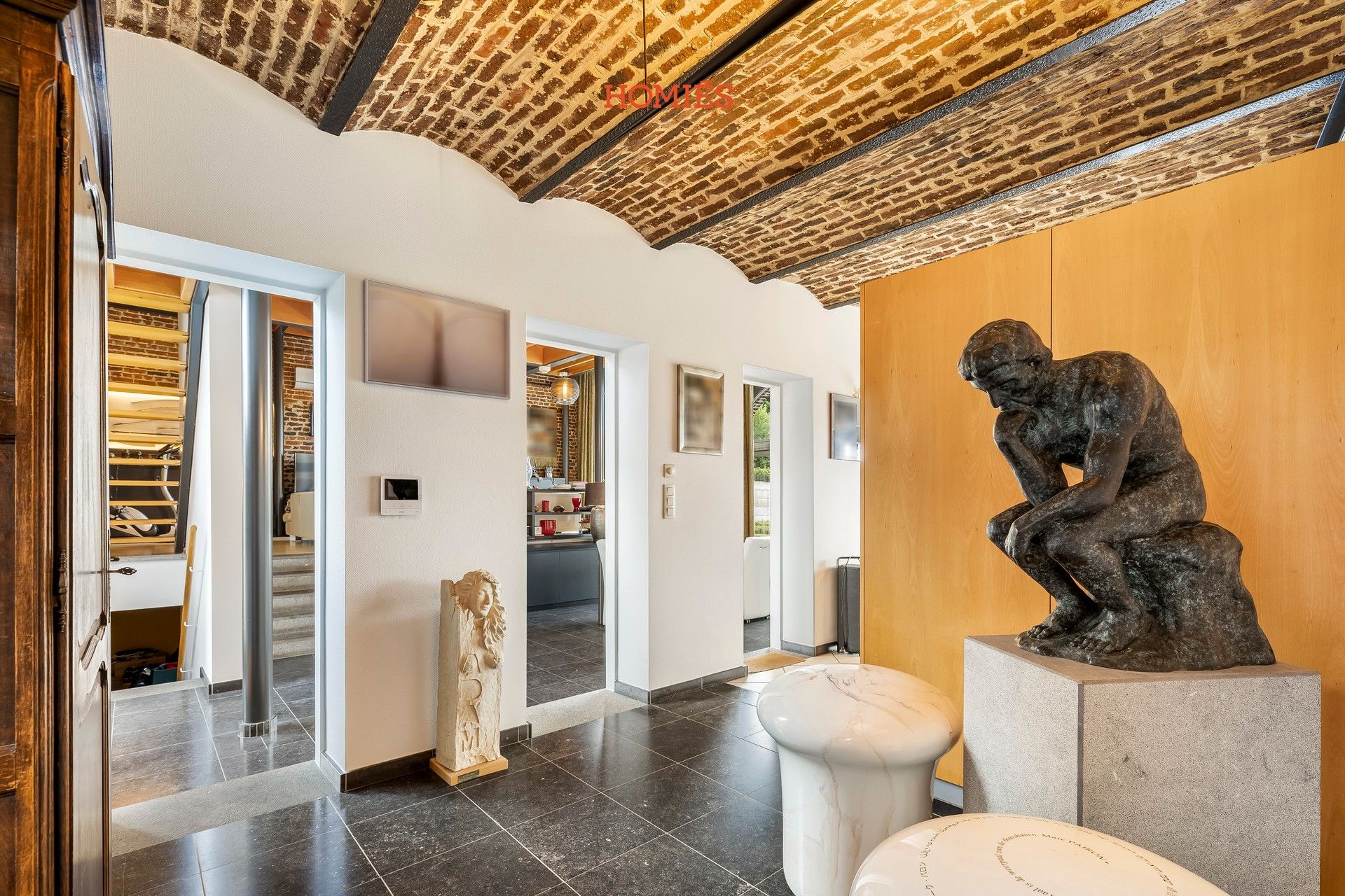 Karaktervolle hoeve met grote tuin en zwembad foto 11