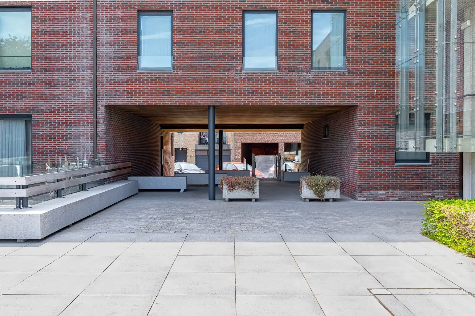 Instapklaar appartement met 2 slaapkamers, garage, berging en zonneterras in Dadizele foto 17