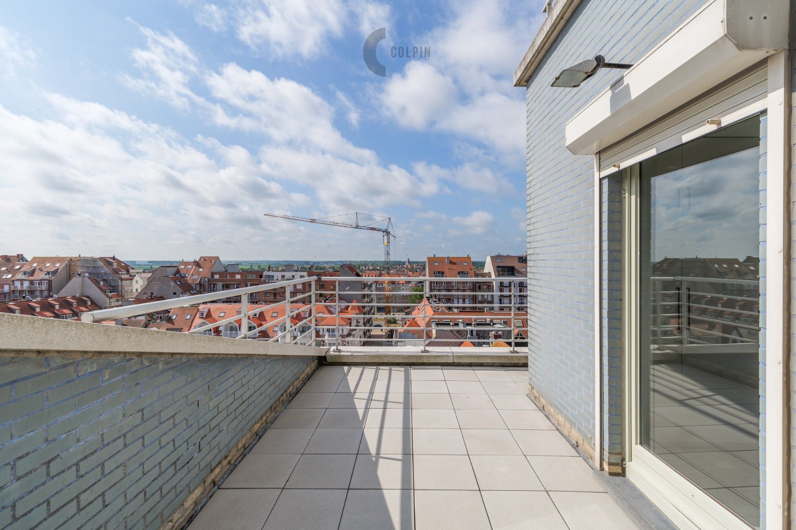 Fenomenaal hoekappartement met panoramisch zeezicht. foto 17