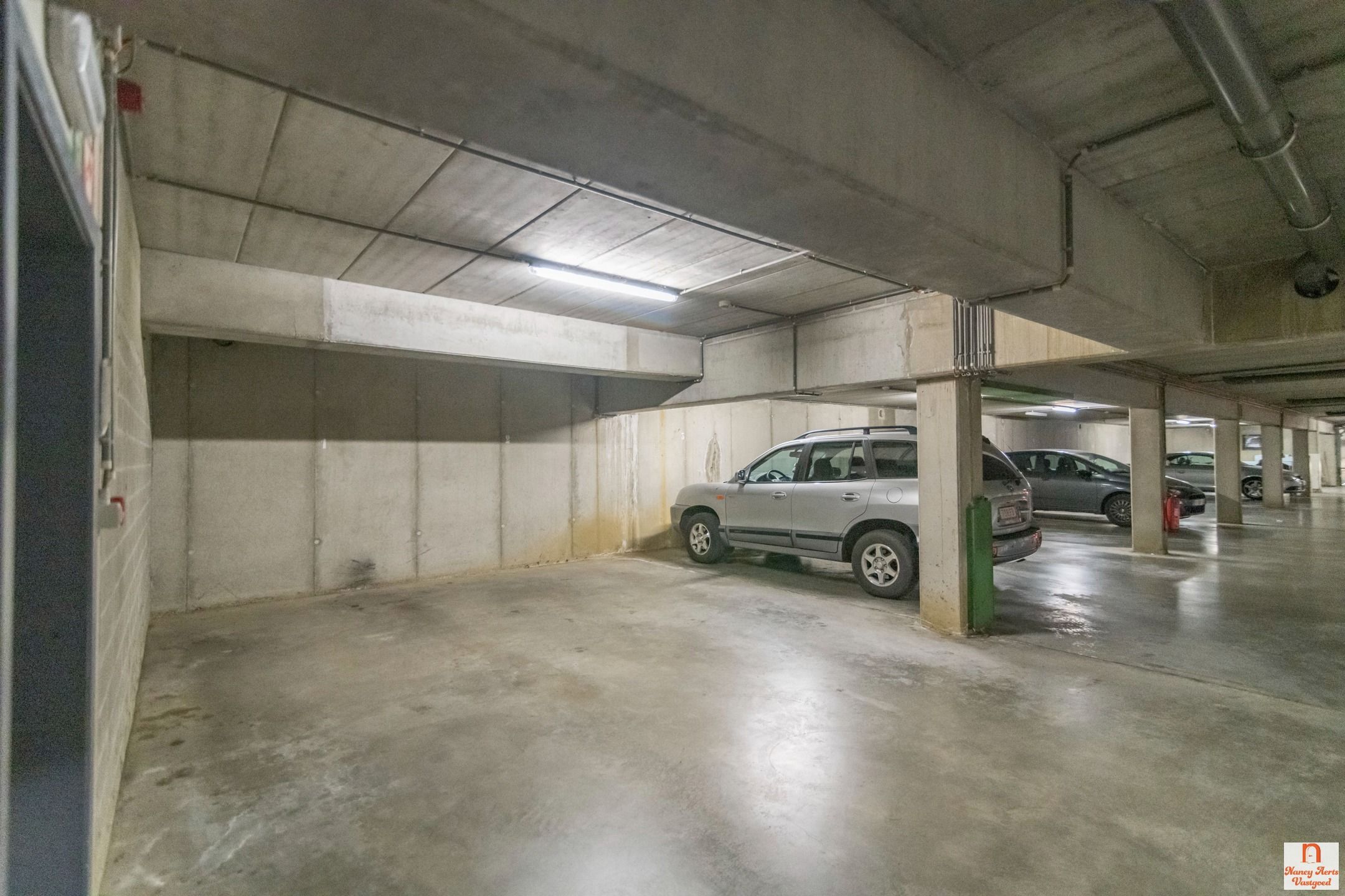 Appartement met autostaanplaats in hartje Koersel foto 31