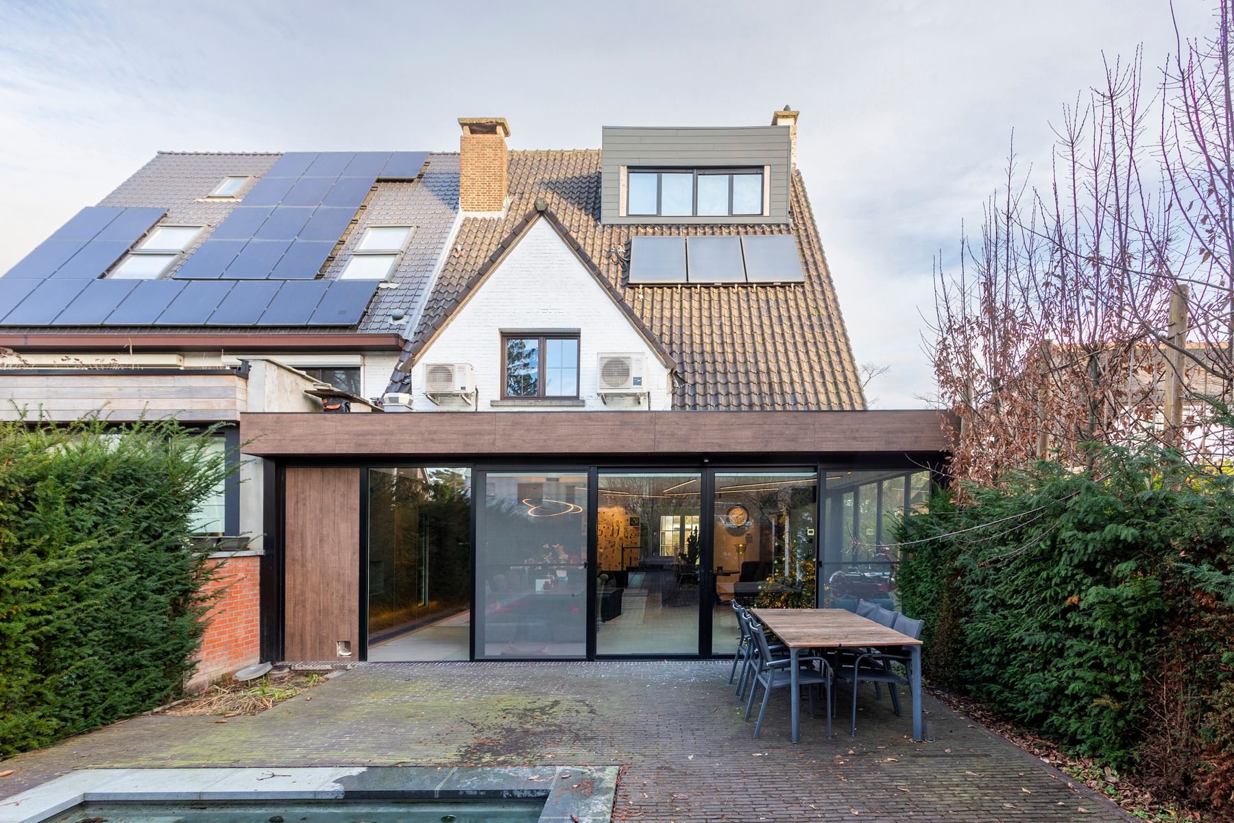 Luxueuze halfopen villa met zwembad in Elsdonckwijk foto 17