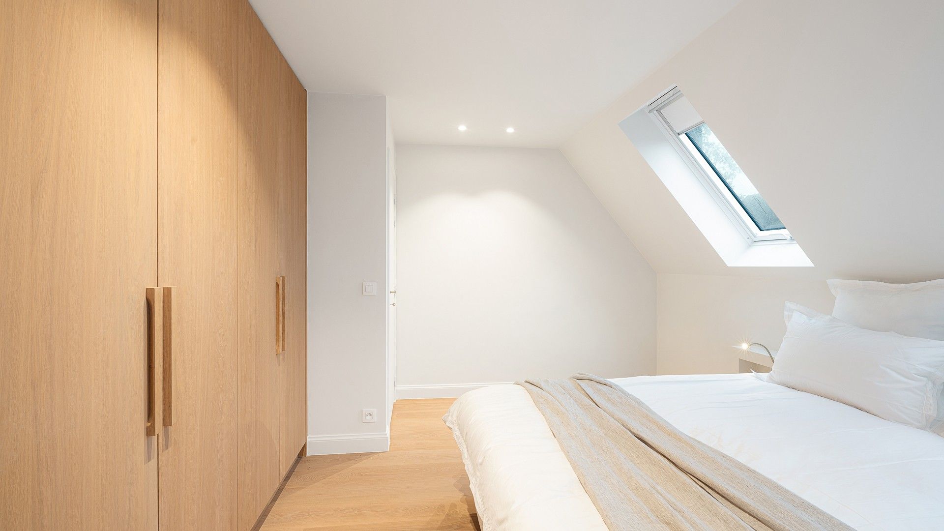 Luxueuze, alleenstaande villa in een residentiële wijk in Knokke met 5 slaapkamers. foto 40