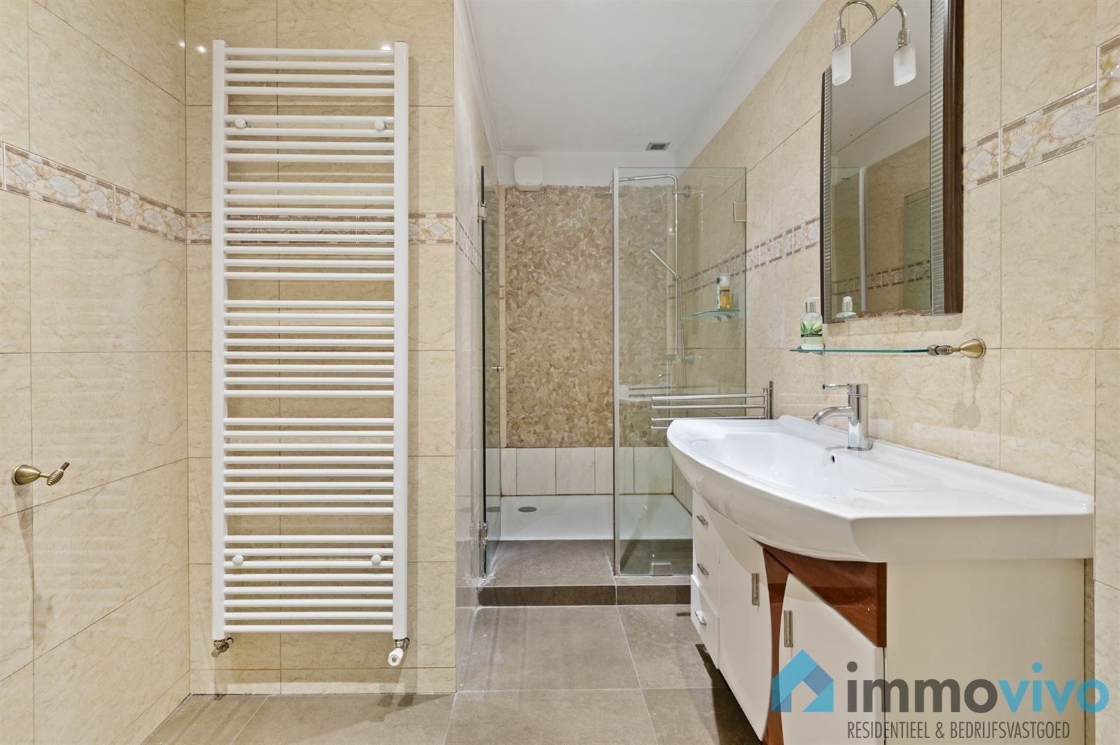 Karaktervolle rietgedekte villa op 1.120 m² met 5 slaapkamers en badkamers (475 m² bewoonbaar!) foto 27