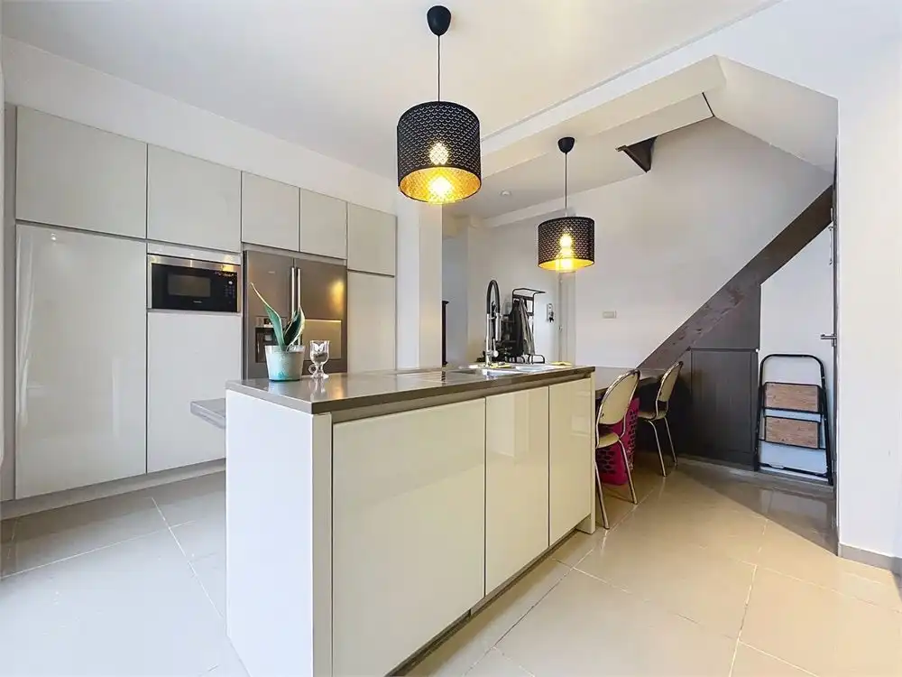 HOB met 4 - 5 slpks en super gezellig zuiders ingerichte tuin foto 14