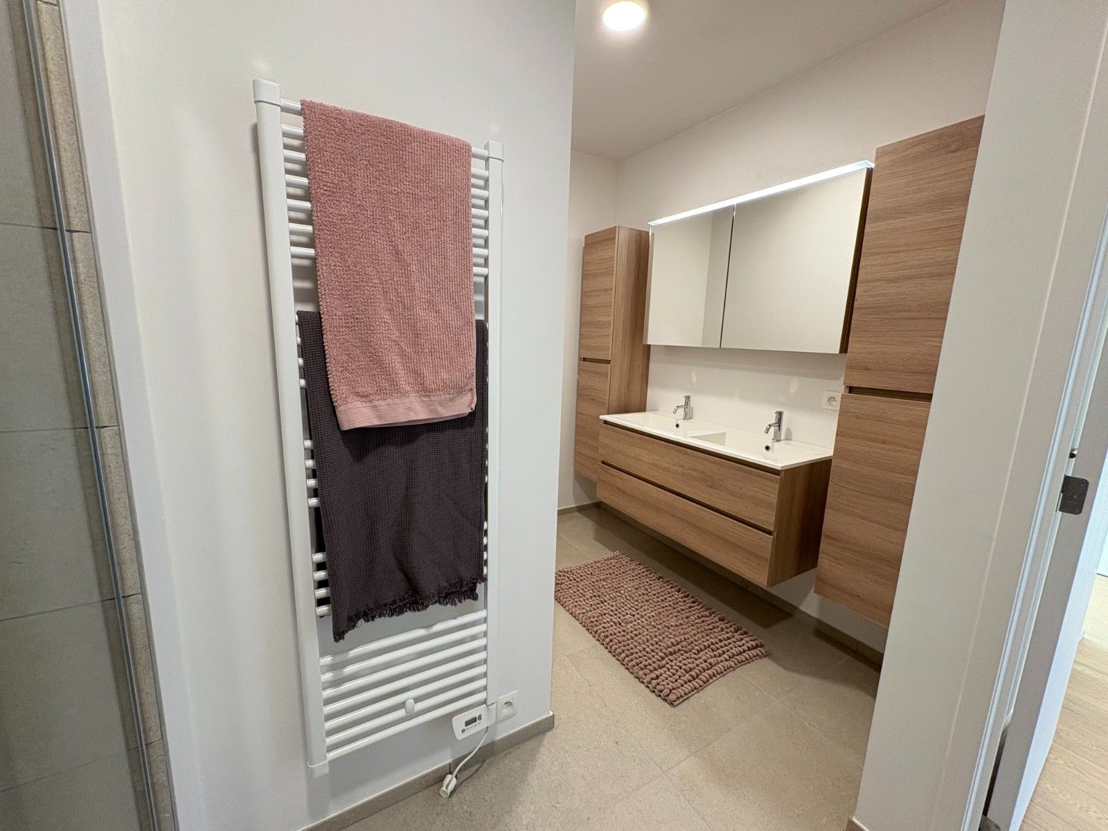 EXCLUSIEF EN LUXUEUS WONEN OP EEN BOOGSCHEUT VAN DE MARKT IN WAREGEM foto 22