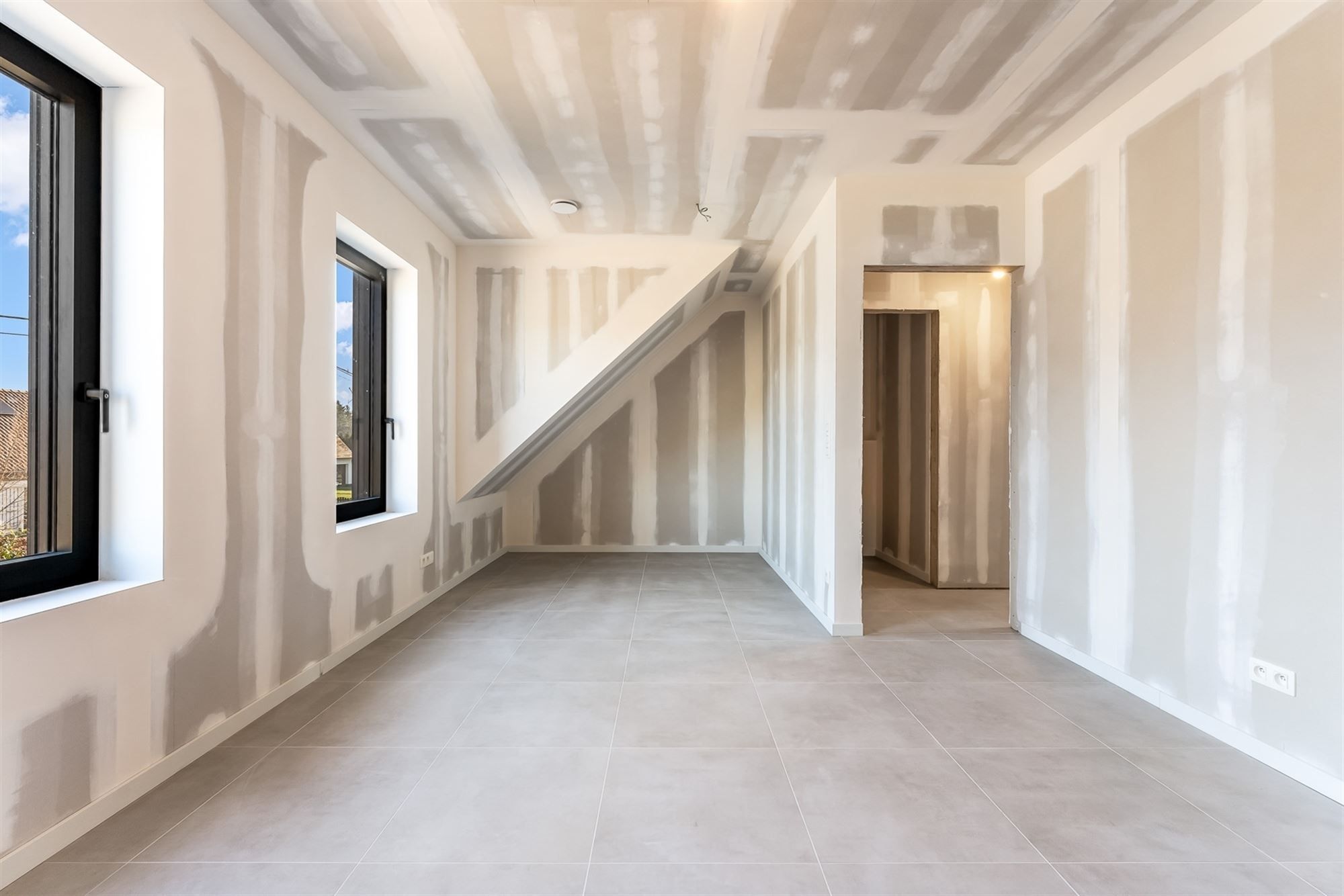 ZEER RUIME, HOOGKWALITATIEVE NIEUWBOUWWONING! foto 18