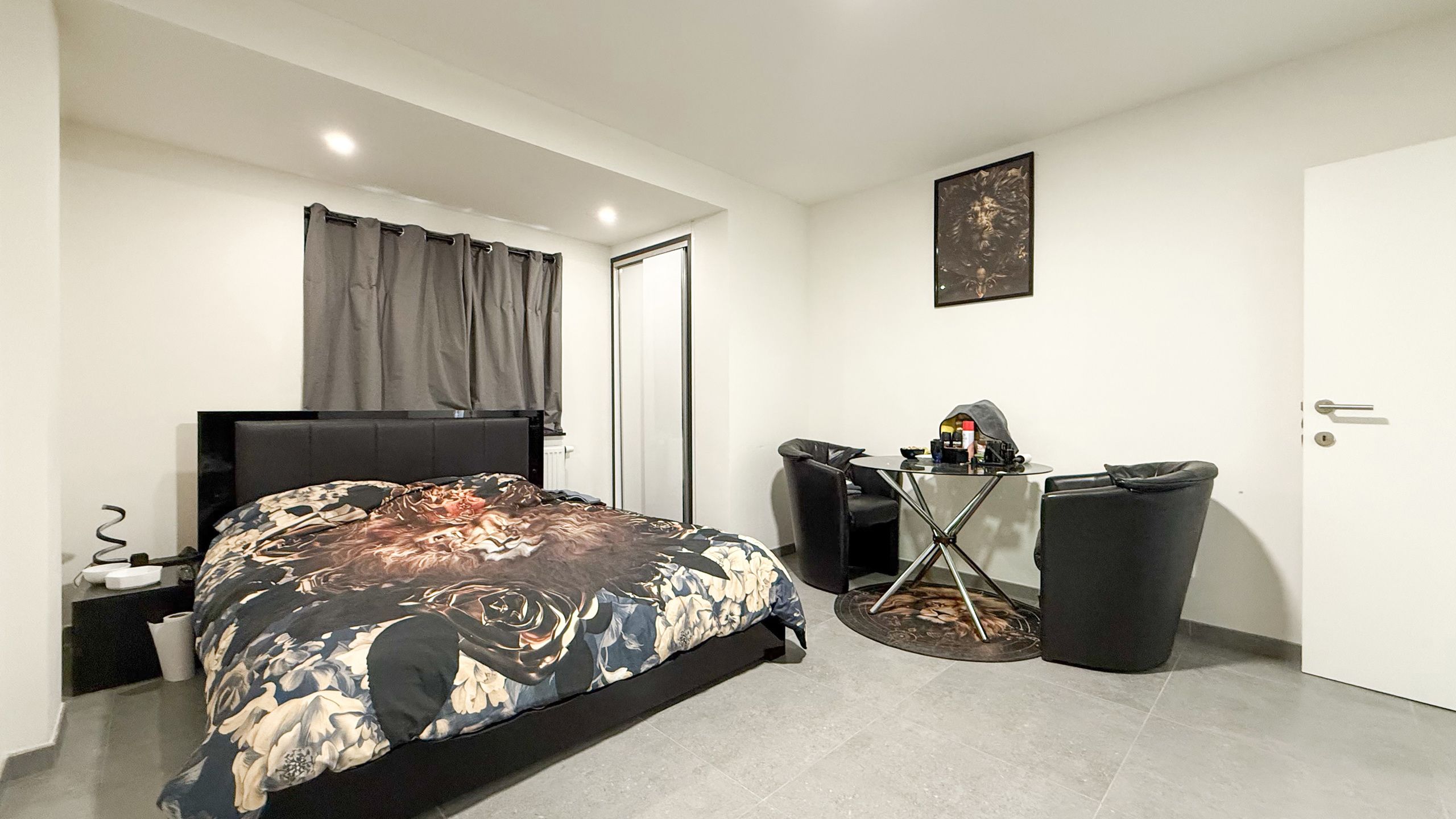 Ruim appartement met 2 slpks en dakterras in centrum Zolder! foto 9
