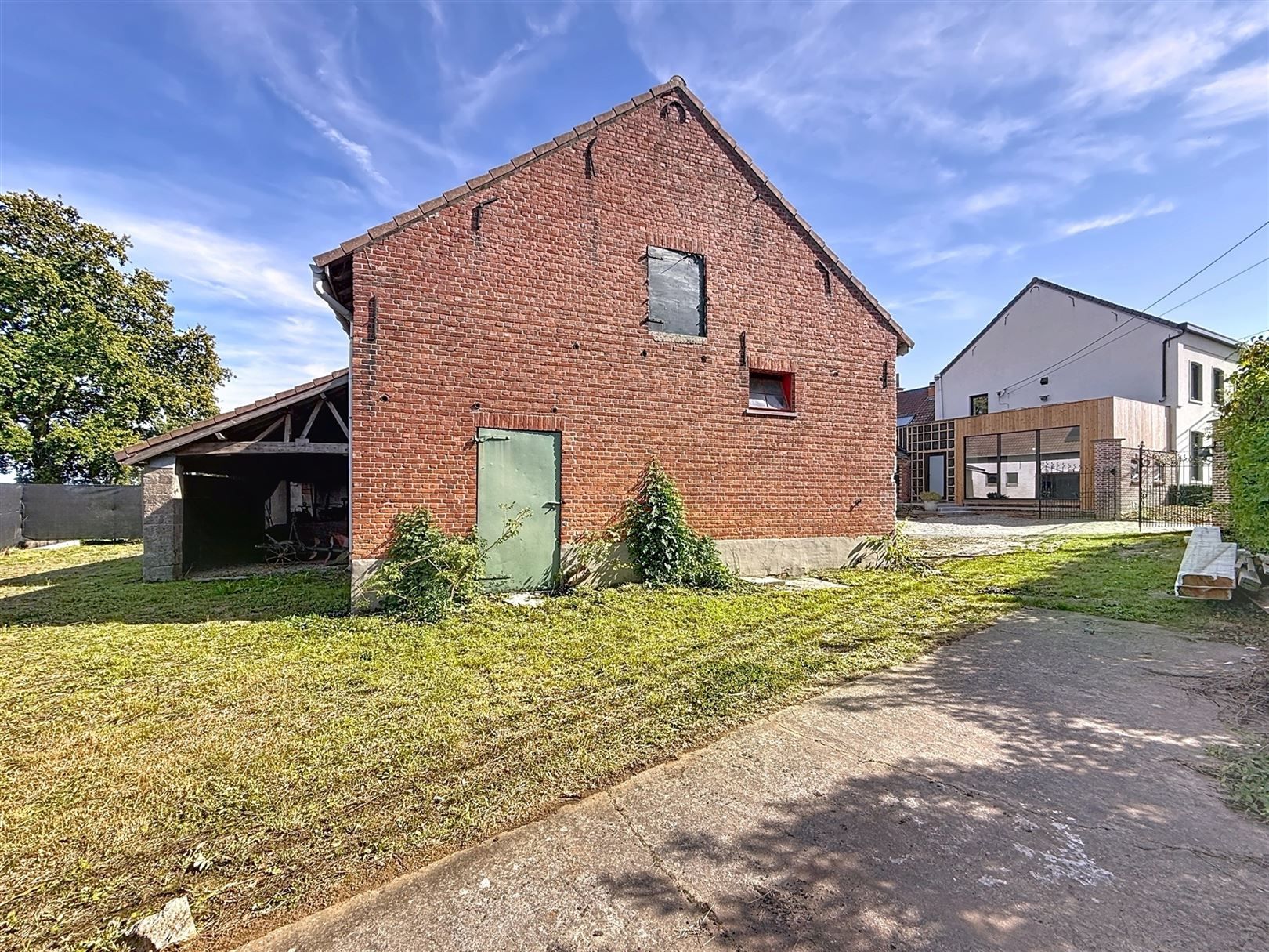 Energiezuinige, volledig gerenoveerde hoeve met bijgebouwen, 7a 83ca foto 9