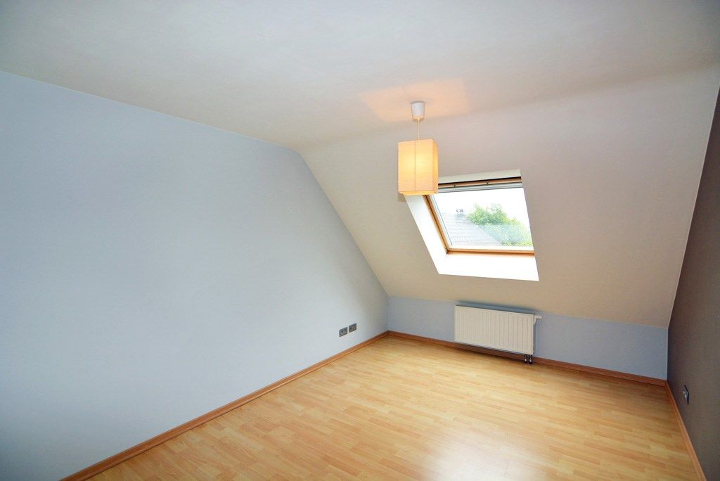 Modern triplex appartement met 3 slpks, terras, kelderberging en autostaanplaats. foto 15