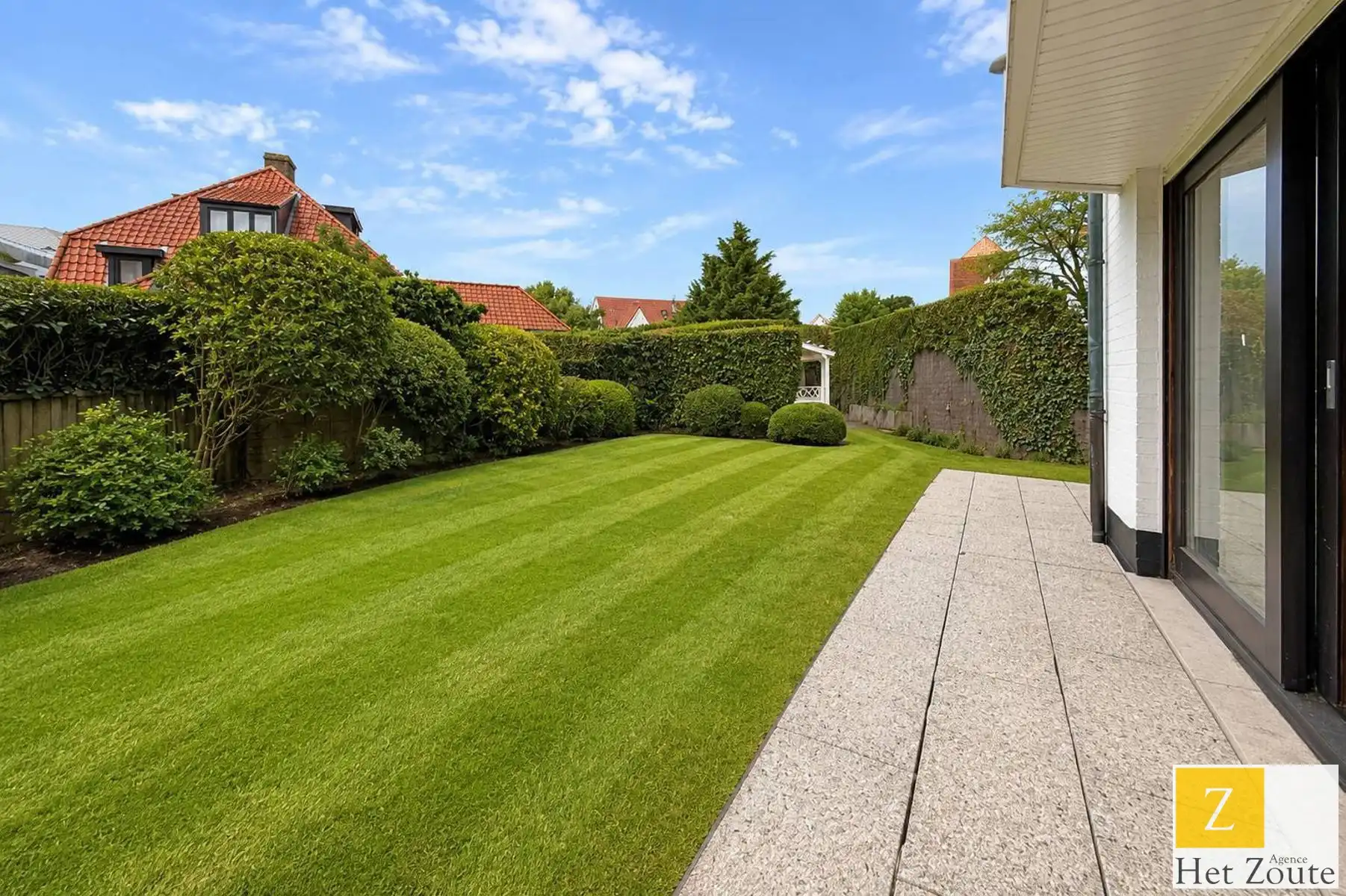 Hoekappartement met uitzonderlijke tuin op topligging foto {{pictureIndex}}