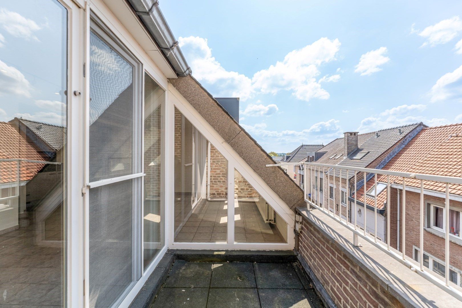 Goed verzorgd, gezellig duplex-appartement in het centrum met 2 slaapkamers, bureelruimte, terras foto 23