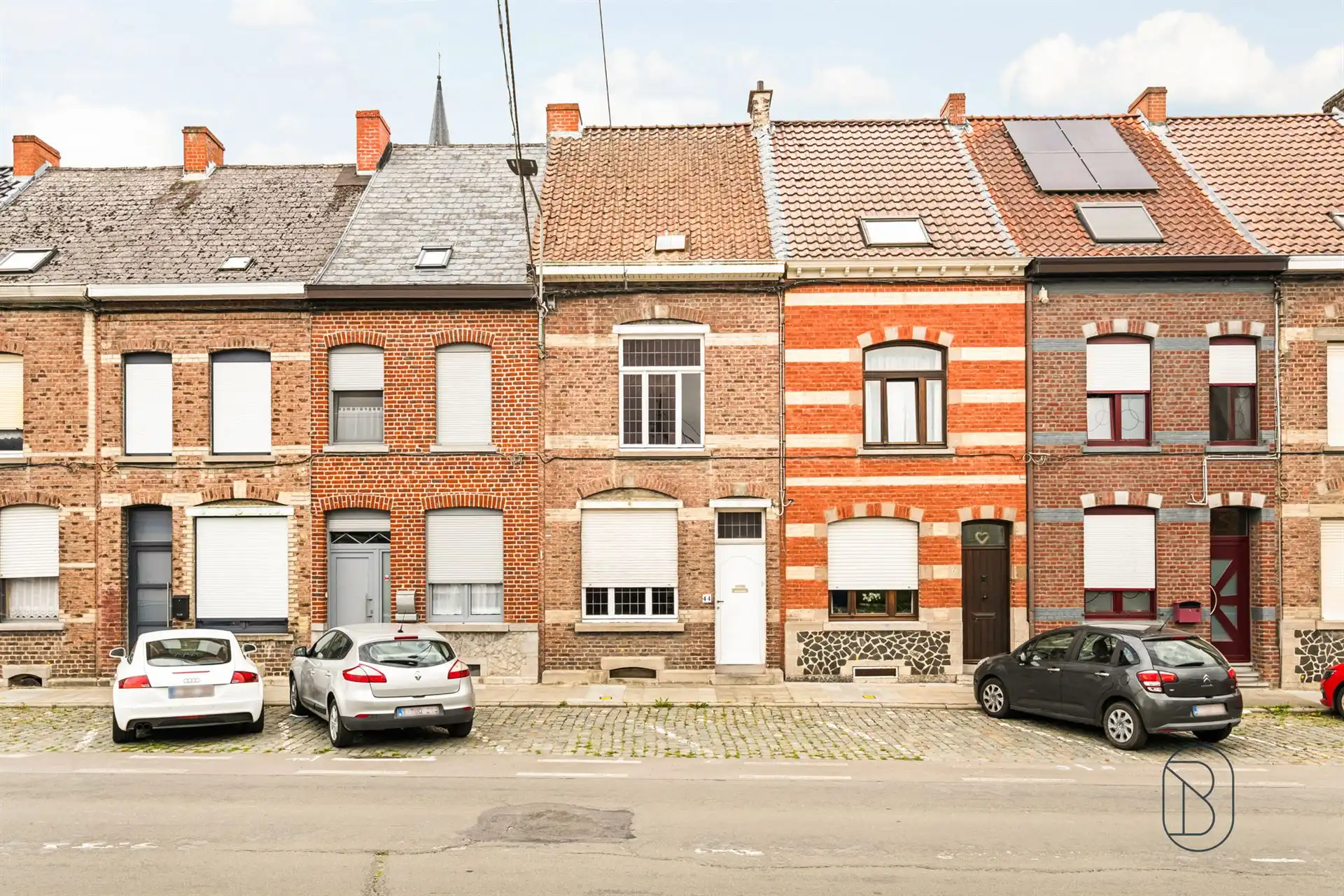 Te renoveren woning in centrum Lessines. foto 2
