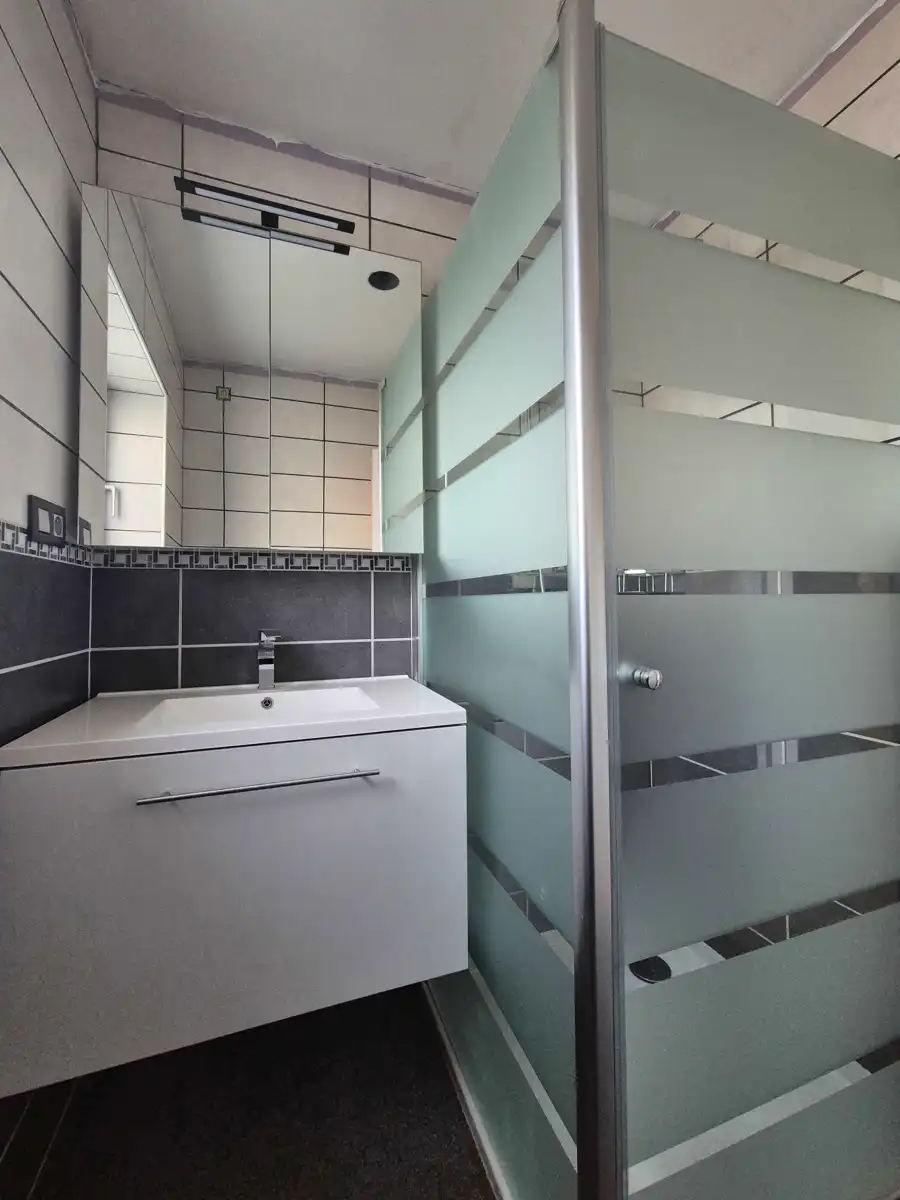 Recent, groot, praktisch + zuidgericht met prachtig uitzicht foto 21