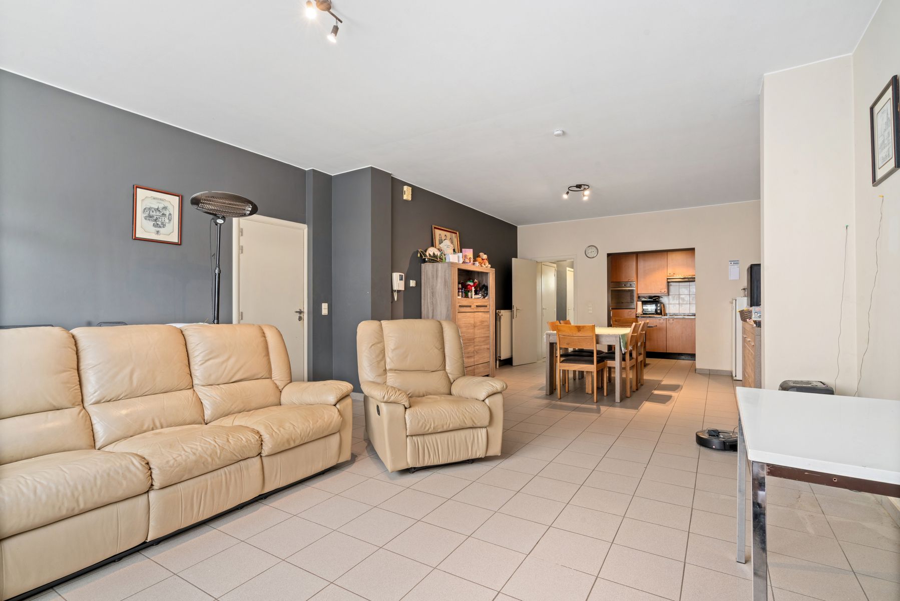 Gelijkvloers appartement met terras in Denderhoutem foto 3