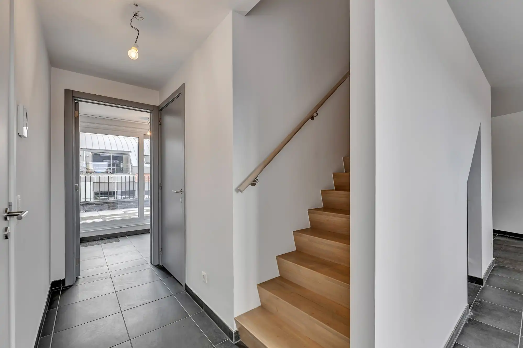 Uniek centraal gelegen duplex met ruim terras foto 11