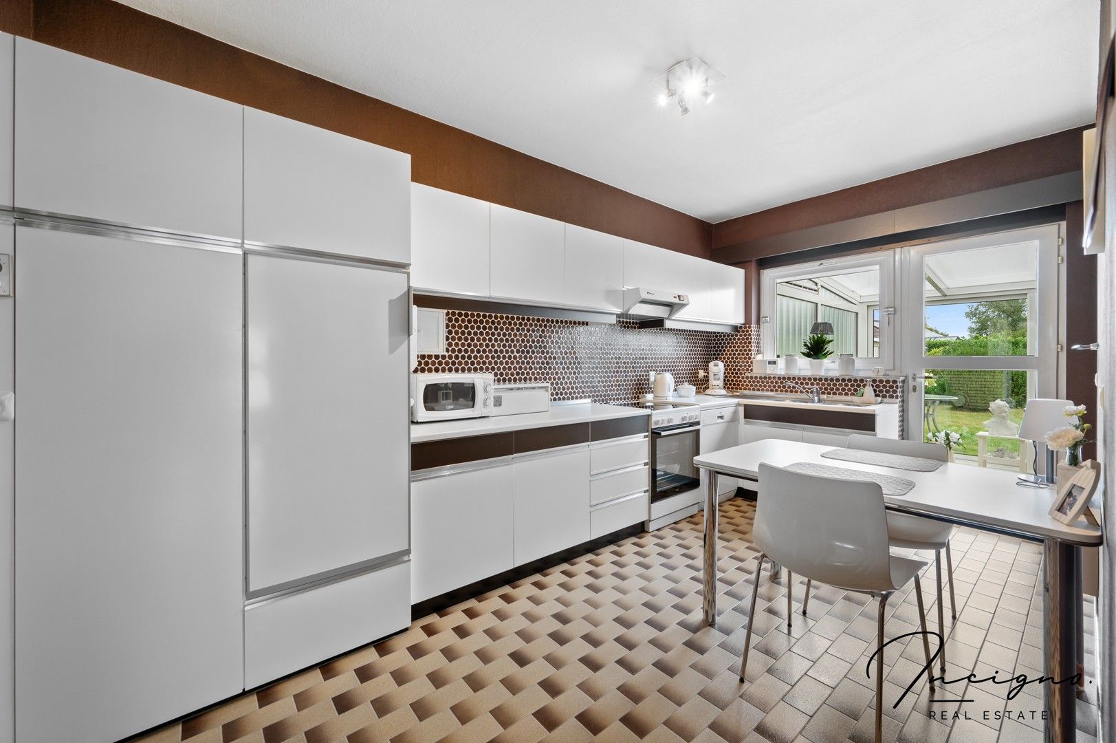 Gelijkvloerse woning in rustige residentiële wijk foto 9