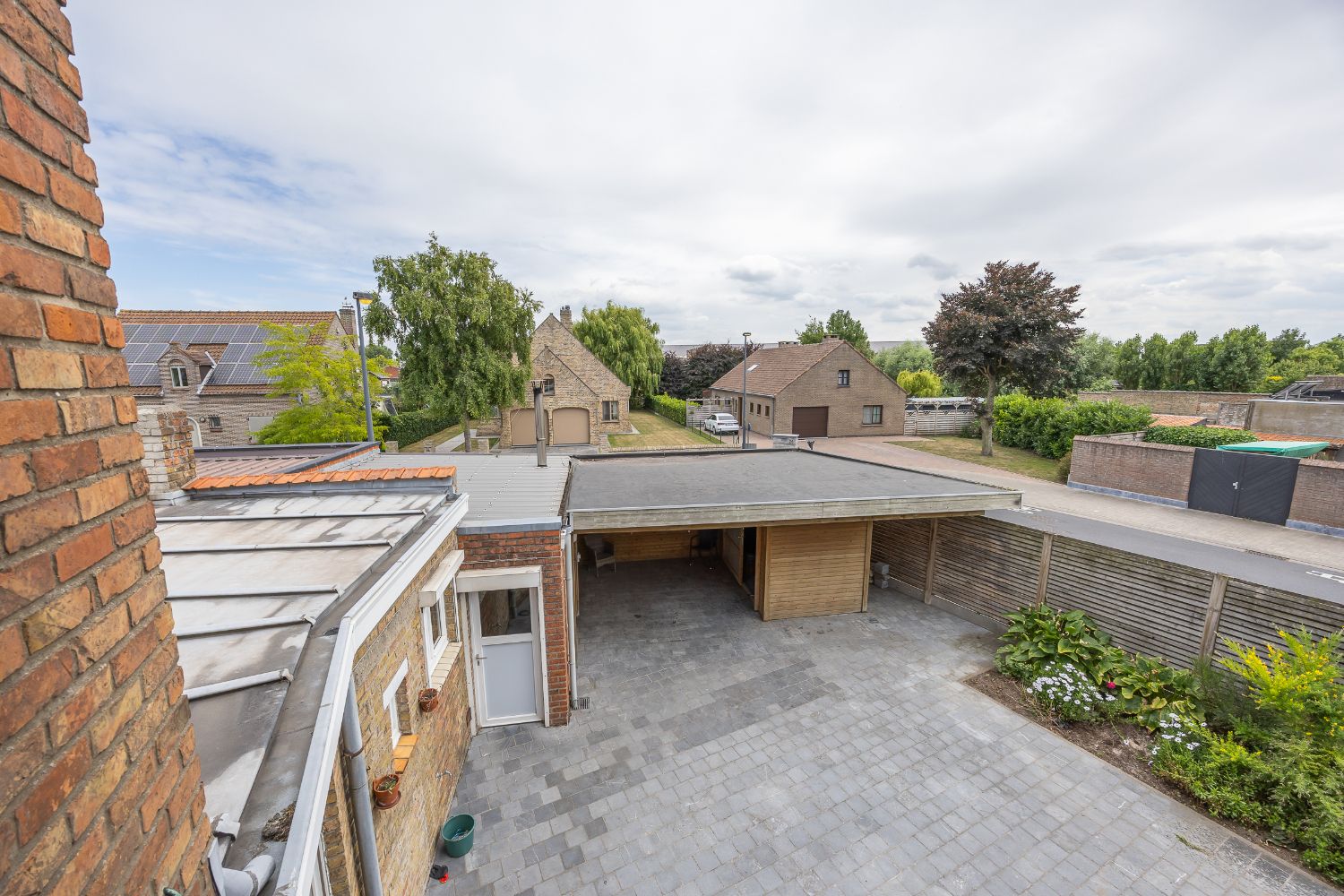 Halfopen bebouwing met garage! foto 23