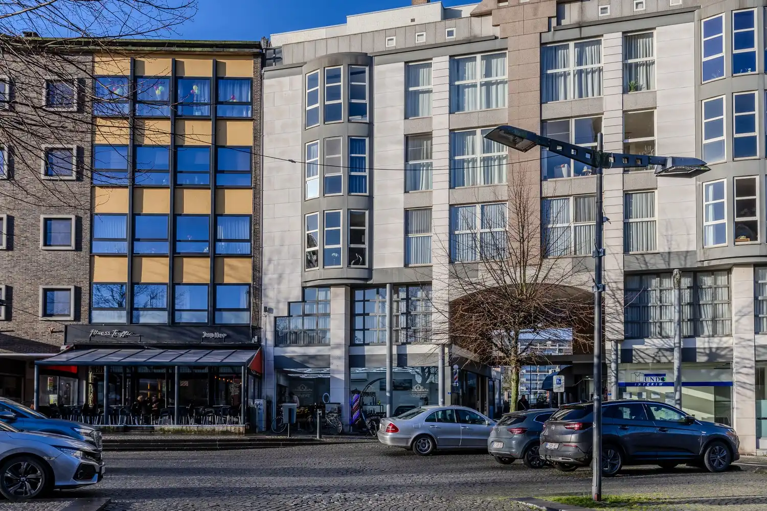 Instapklaar appartement met terras in hartje Lanaken foto 6