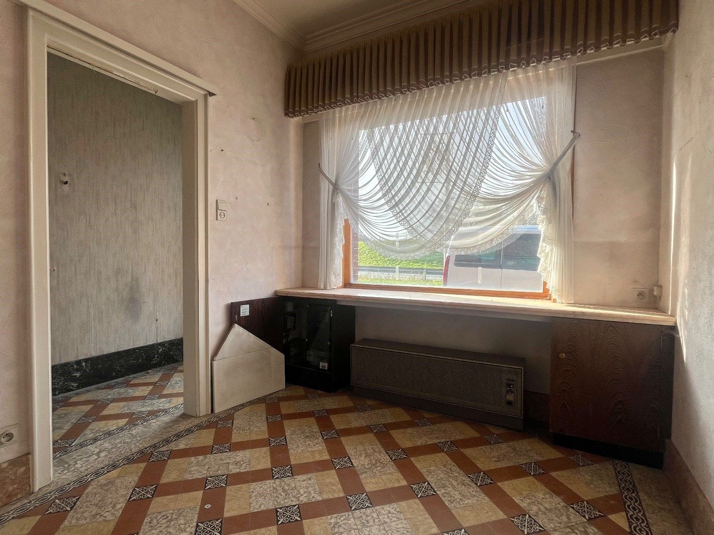 Op te frissen woning op ideale ligging!  foto 10